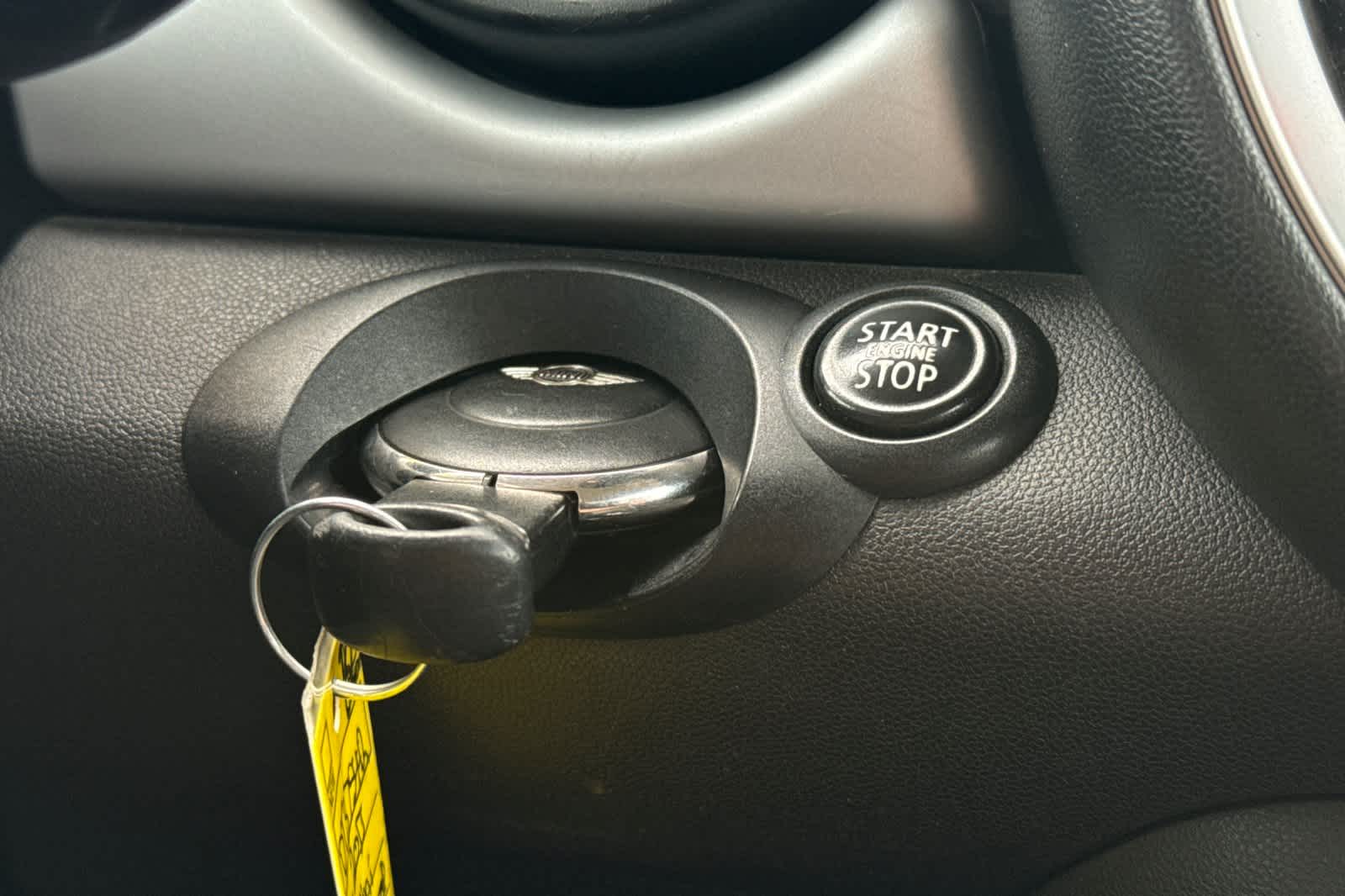 Thumbnail: 2013 MINI Cooper Hardtop - 20