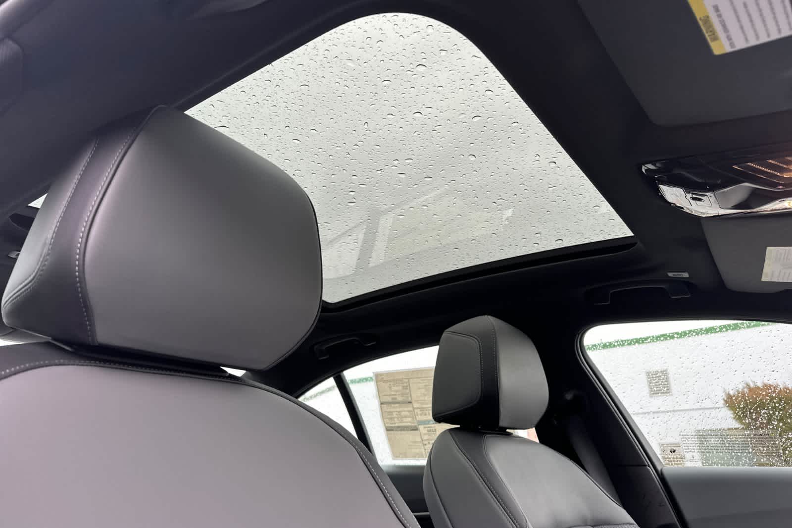 Thumbnail: 2026 BMW 5 Series - 18