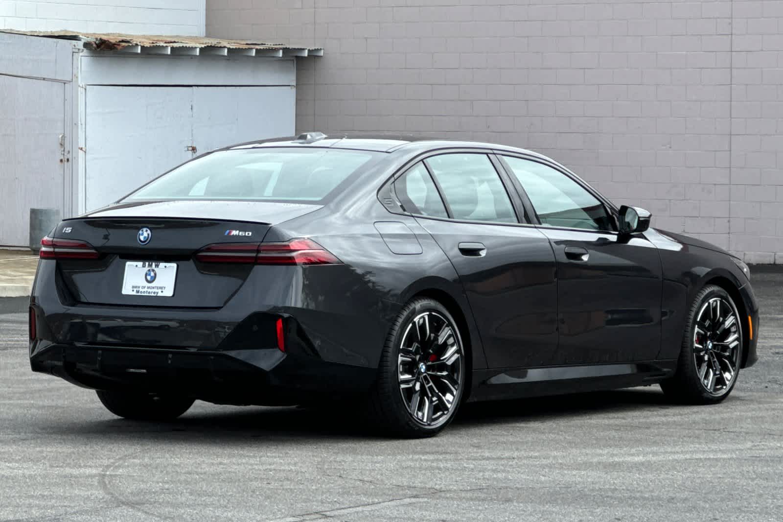 Thumbnail: 2025 BMW i5 - 2