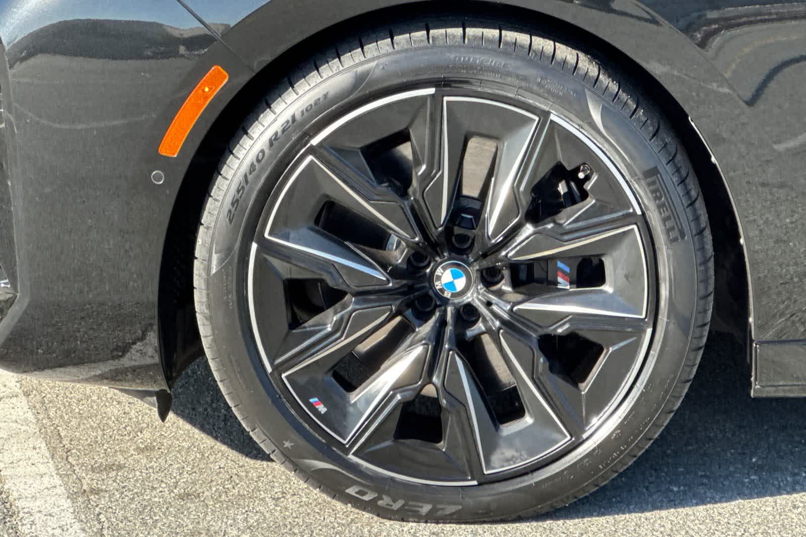 Thumbnail: 2023 BMW 7 Series - 30