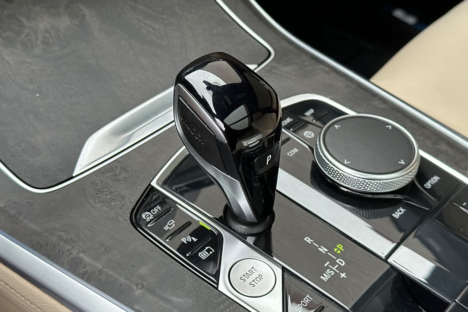 Thumbnail: 2022 BMW X5 - 24