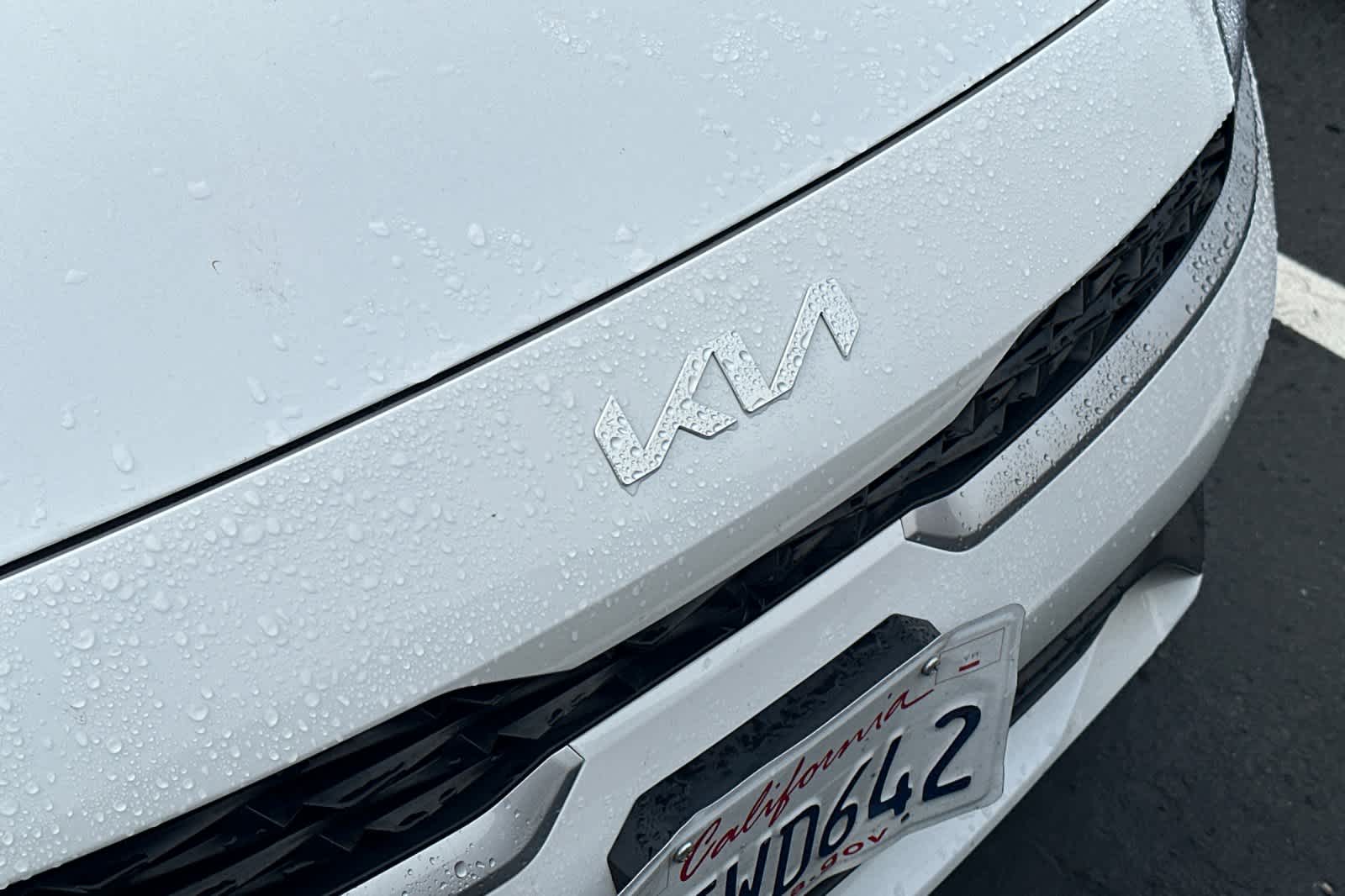 Thumbnail: 2023 Kia Forte - 9