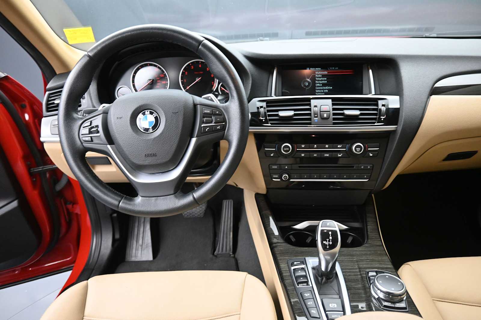 Thumbnail: 2016 BMW X4 - 15