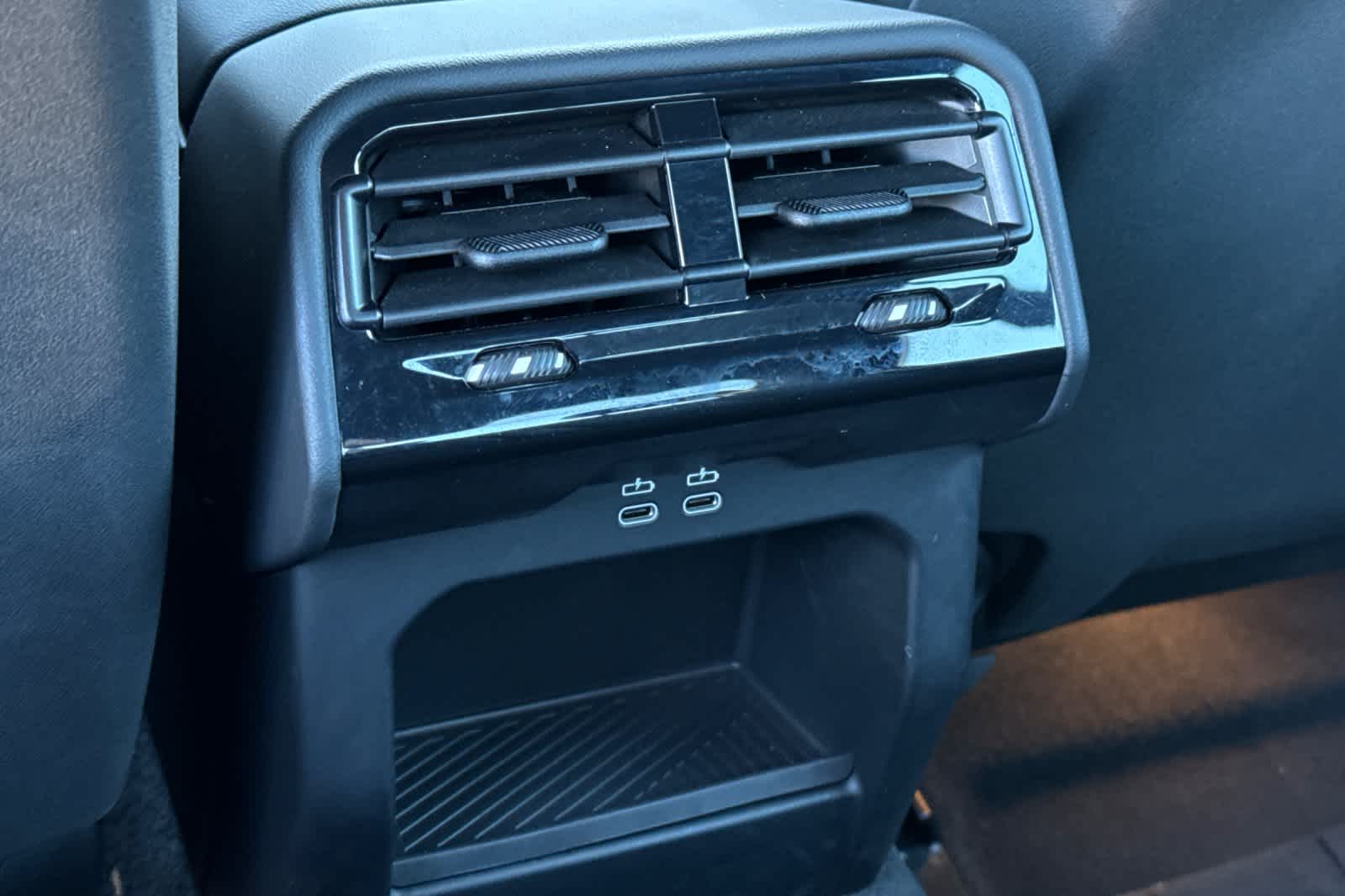 Thumbnail: 2025 BMW 5 Series - 14