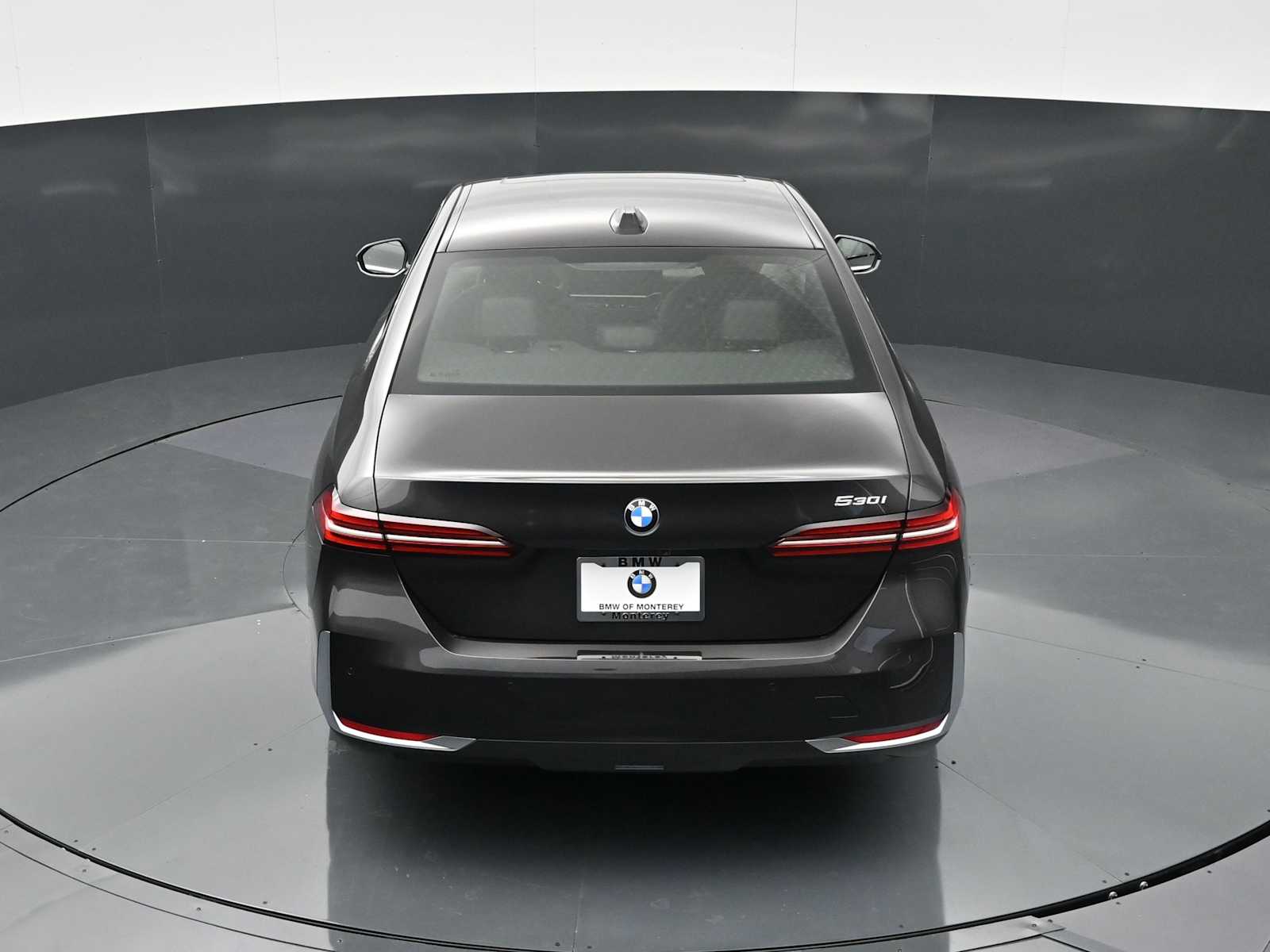 Thumbnail: 2026 BMW 5 Series - 21
