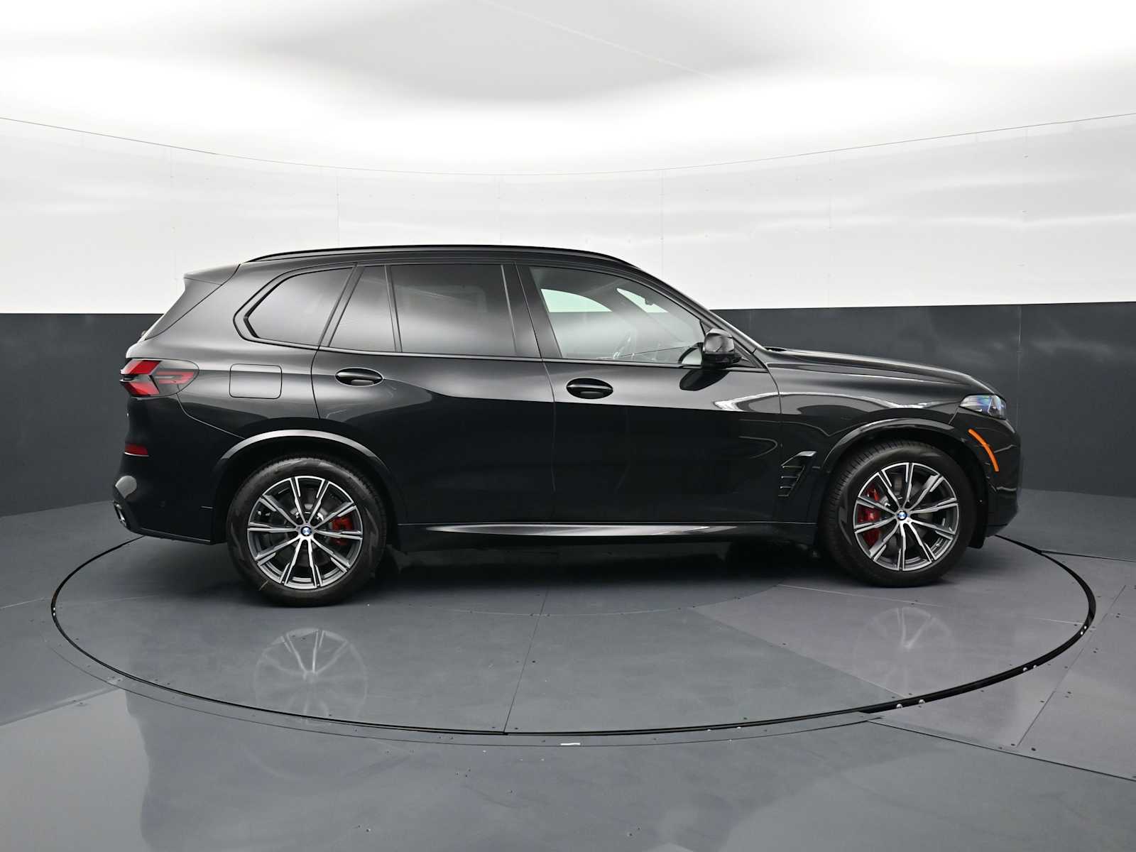 Thumbnail: 2026 BMW X5 - 4