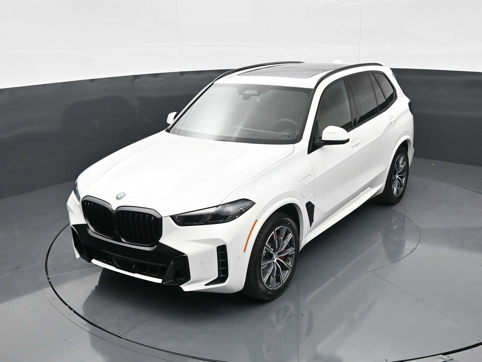Thumbnail: 2026 BMW X5 - 17