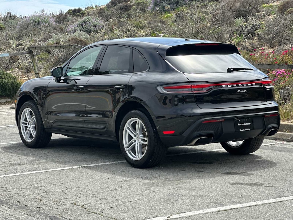 Used 2025 Porsche Macan  SUV