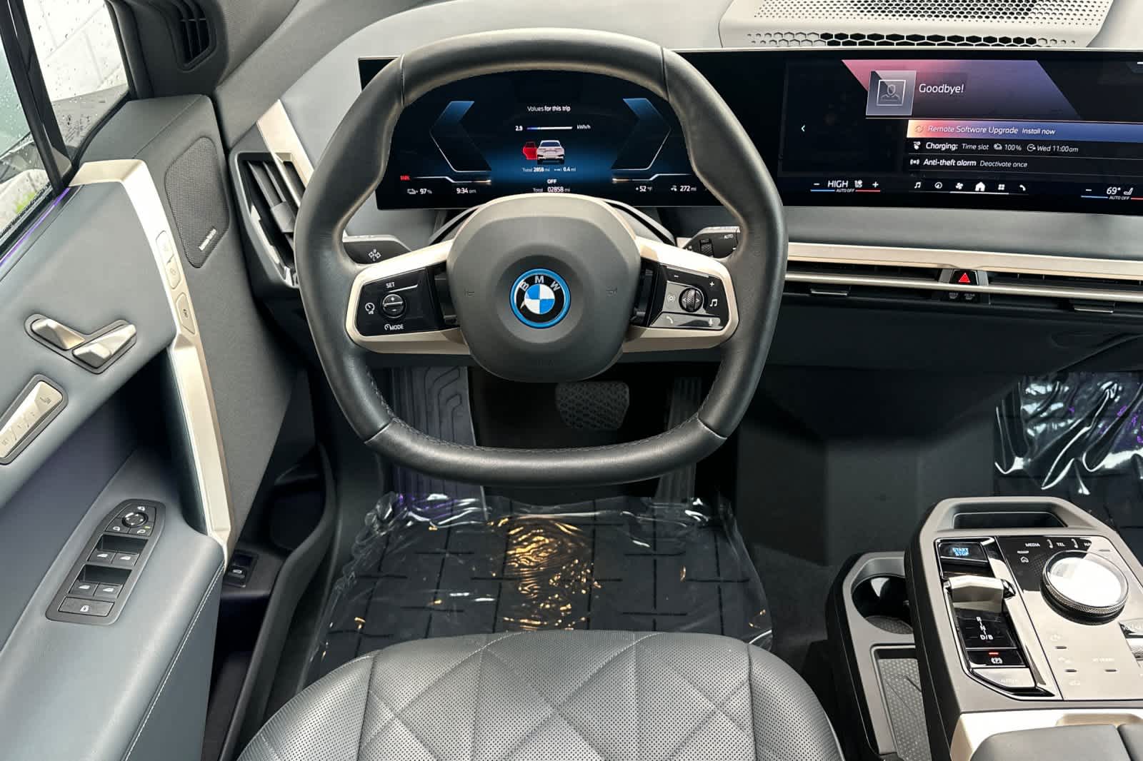 Thumbnail: 2025 BMW iX - 15