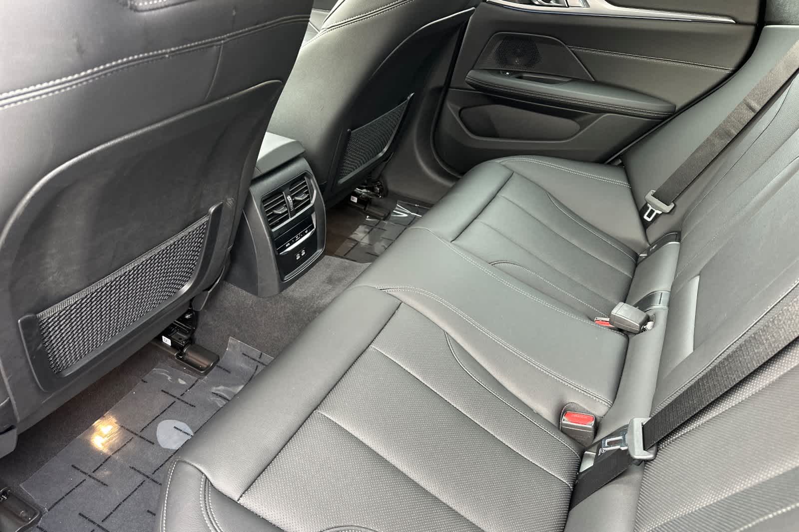 Thumbnail: 2023 BMW i4 - 4