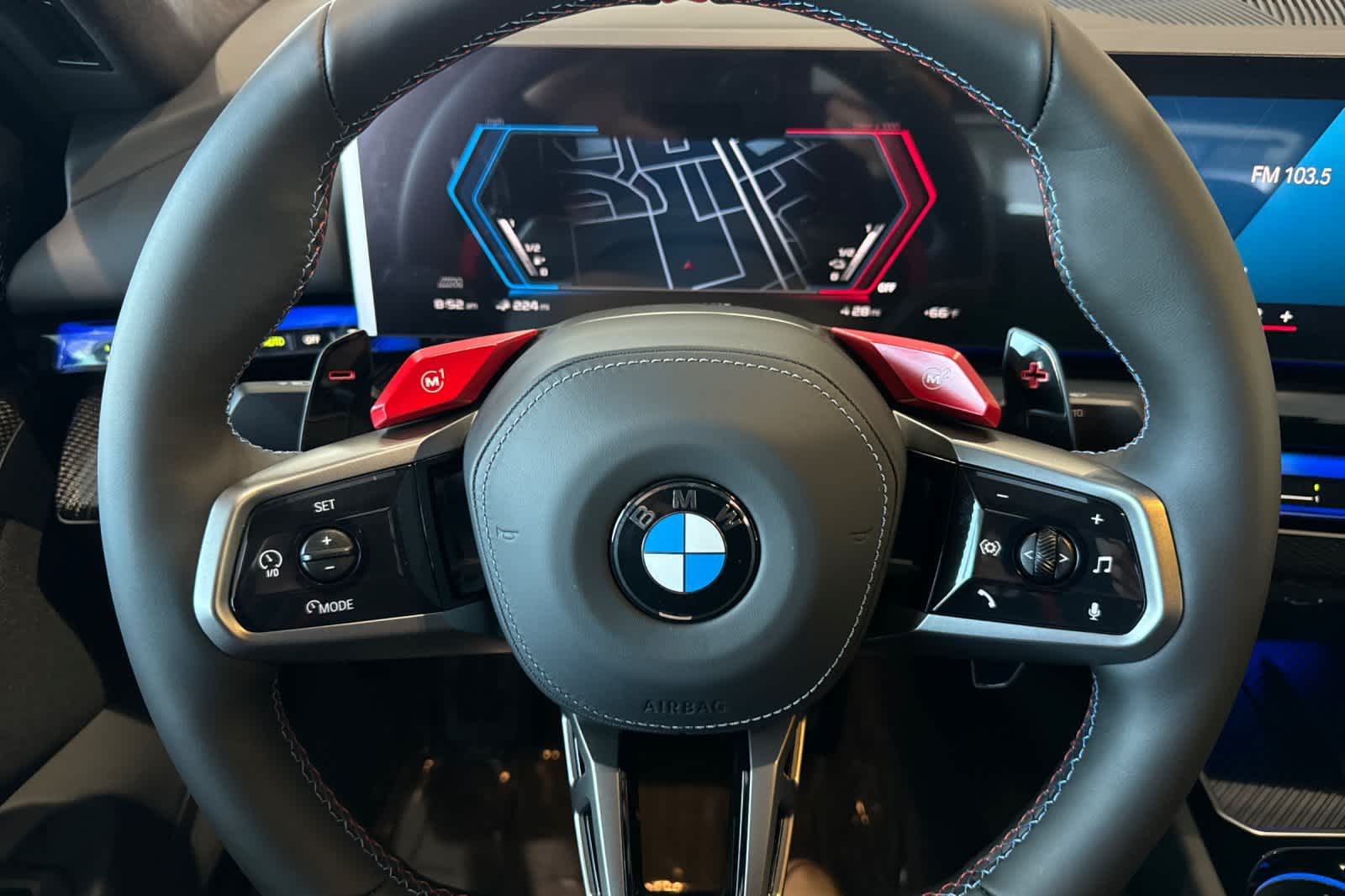 Thumbnail: 2026 BMW M5 - 23