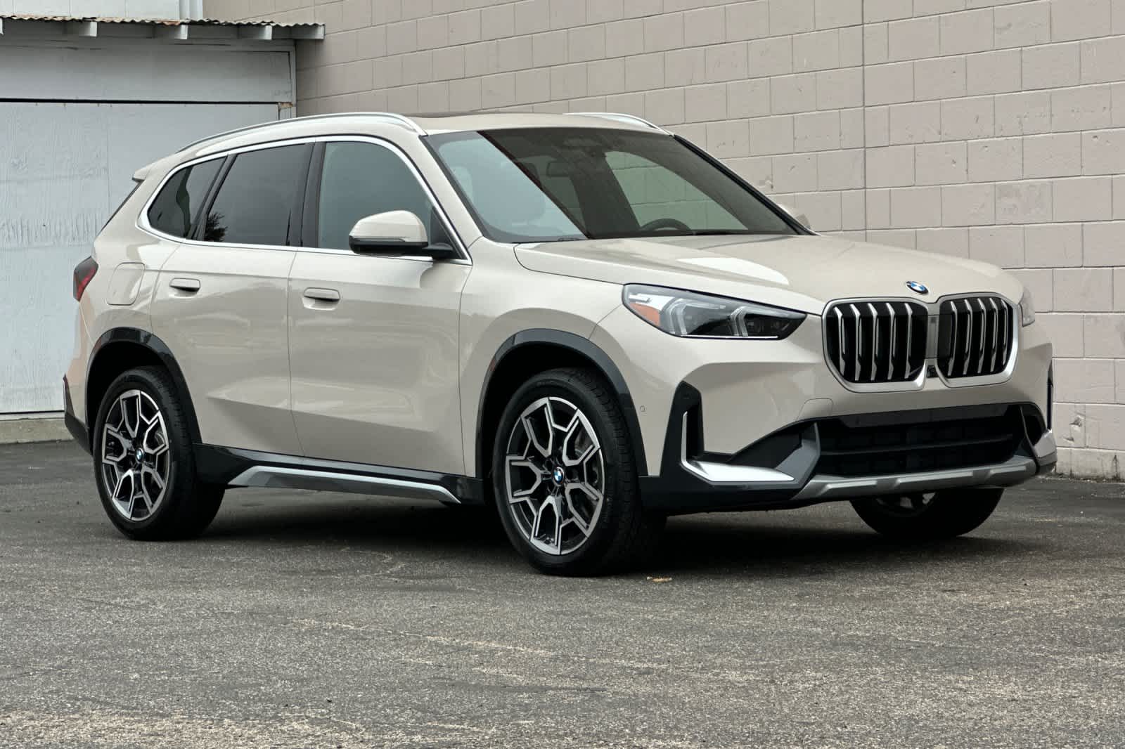 Thumbnail: 2026 BMW X1 - 9