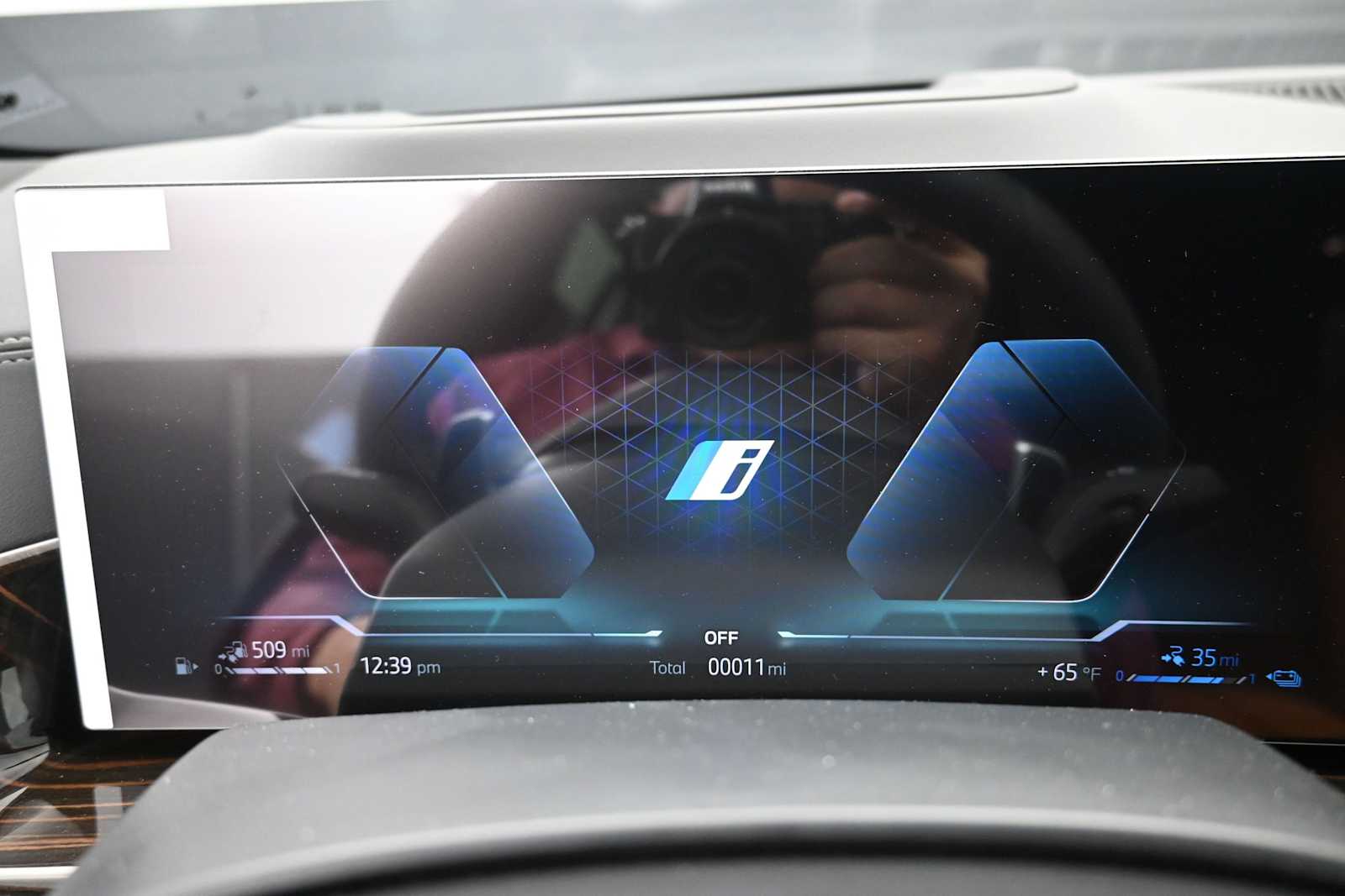 Thumbnail: 2026 BMW X5 - 13