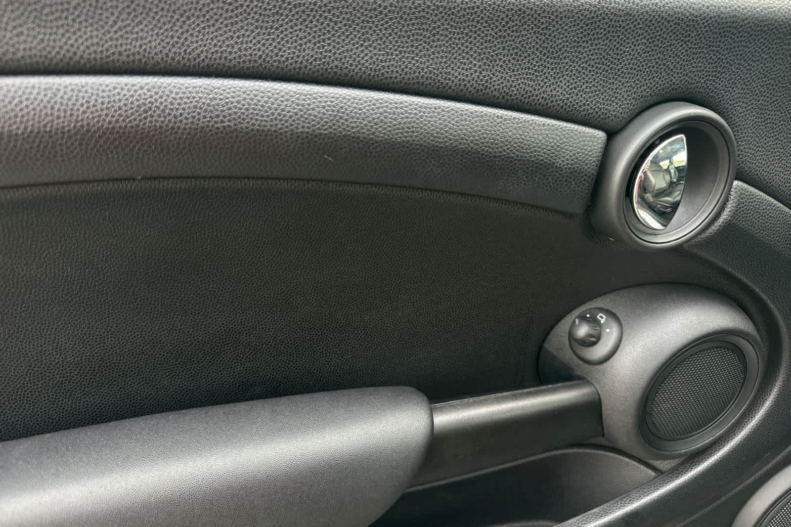 Thumbnail: 2013 MINI Cooper Hardtop - 12