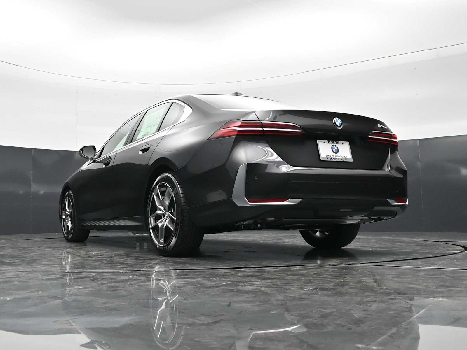 Thumbnail: 2026 BMW 5 Series - 30