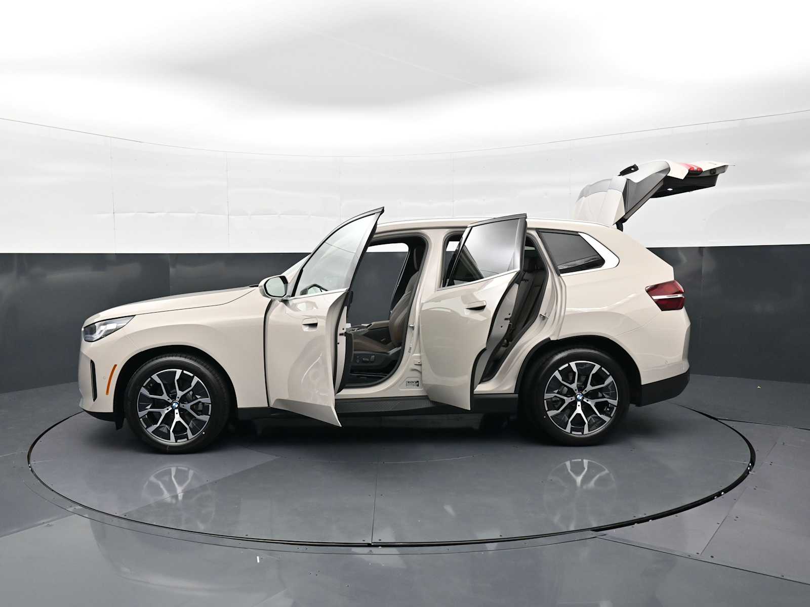 Thumbnail: 2026 BMW X3 - 36