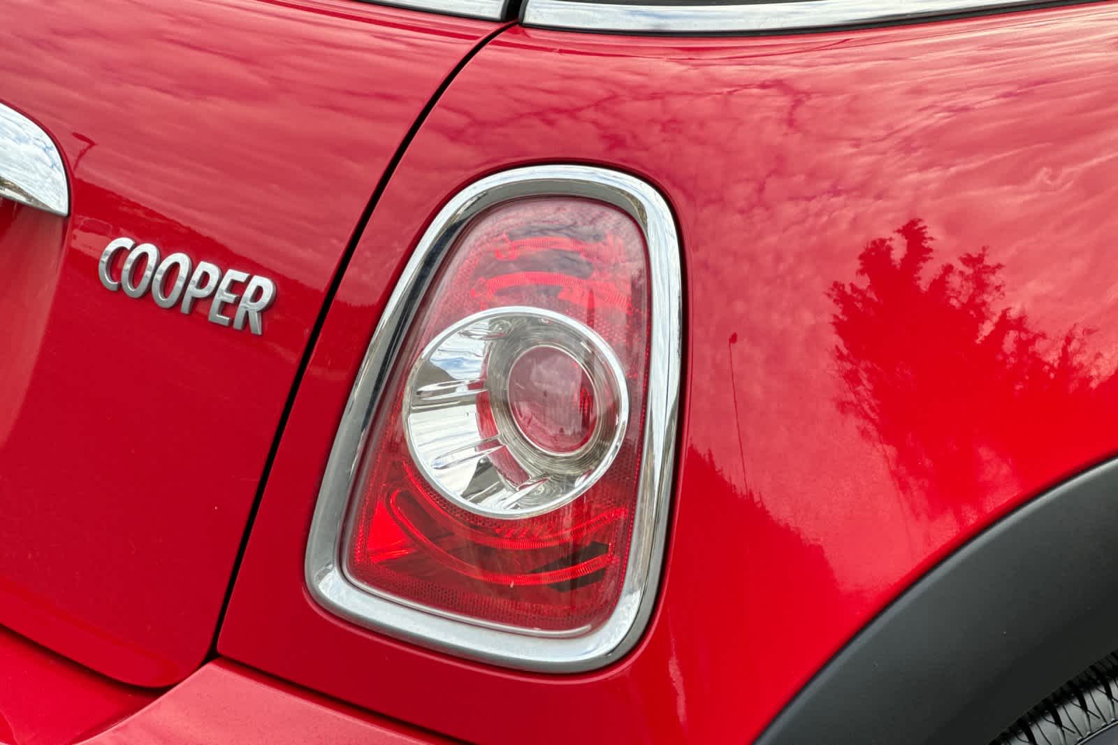 Thumbnail: 2013 MINI Cooper Hardtop - 27