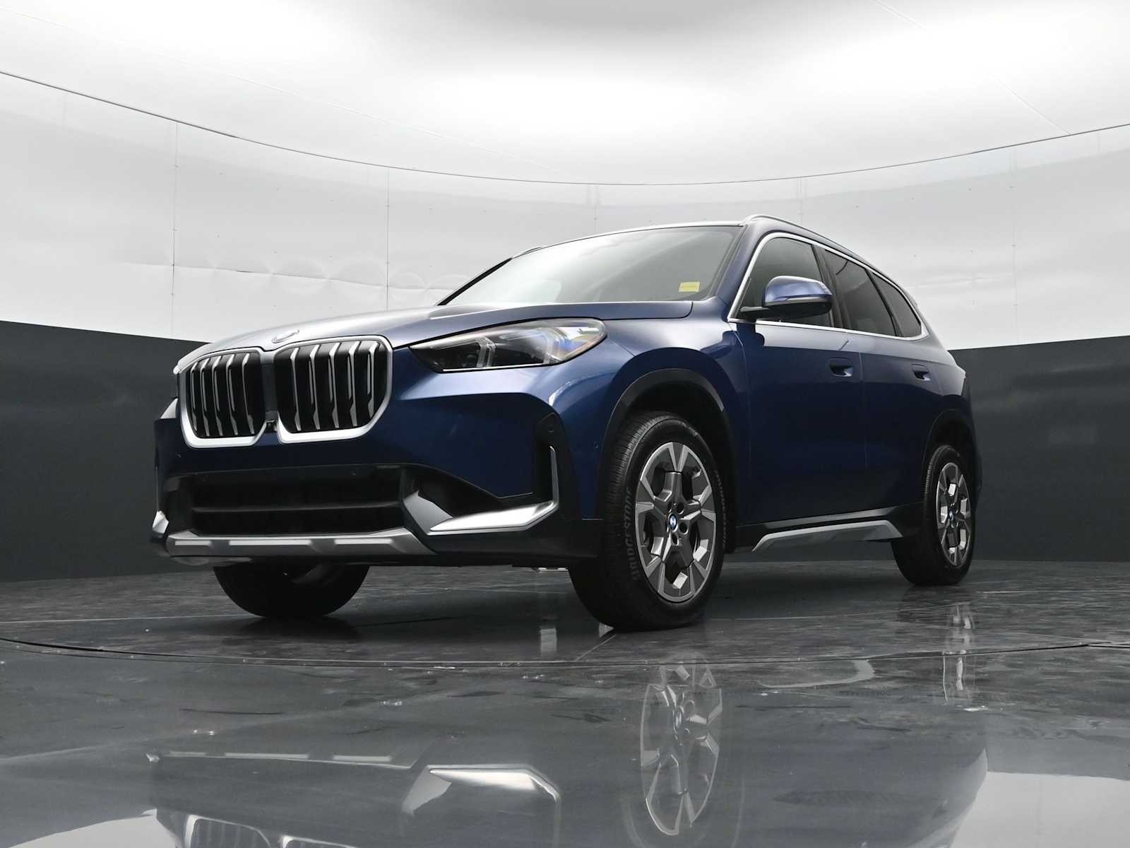 Thumbnail: 2025 BMW X1 - 24