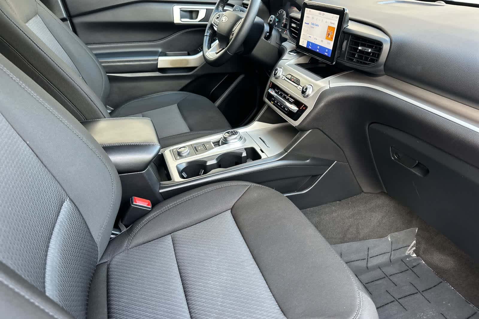 Thumbnail: 2022 Ford Explorer - 18