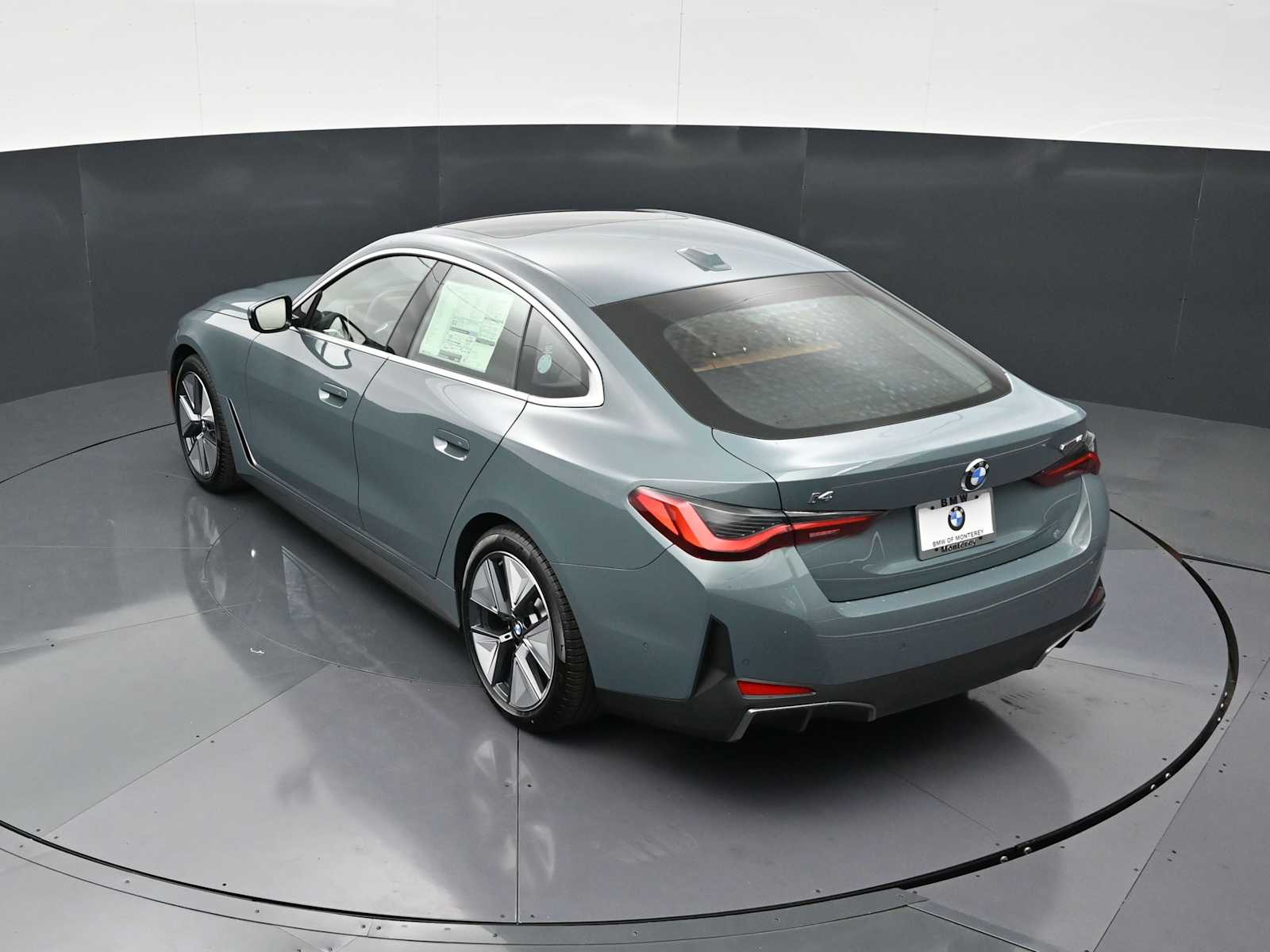 Thumbnail: 2026 BMW i4 - 14