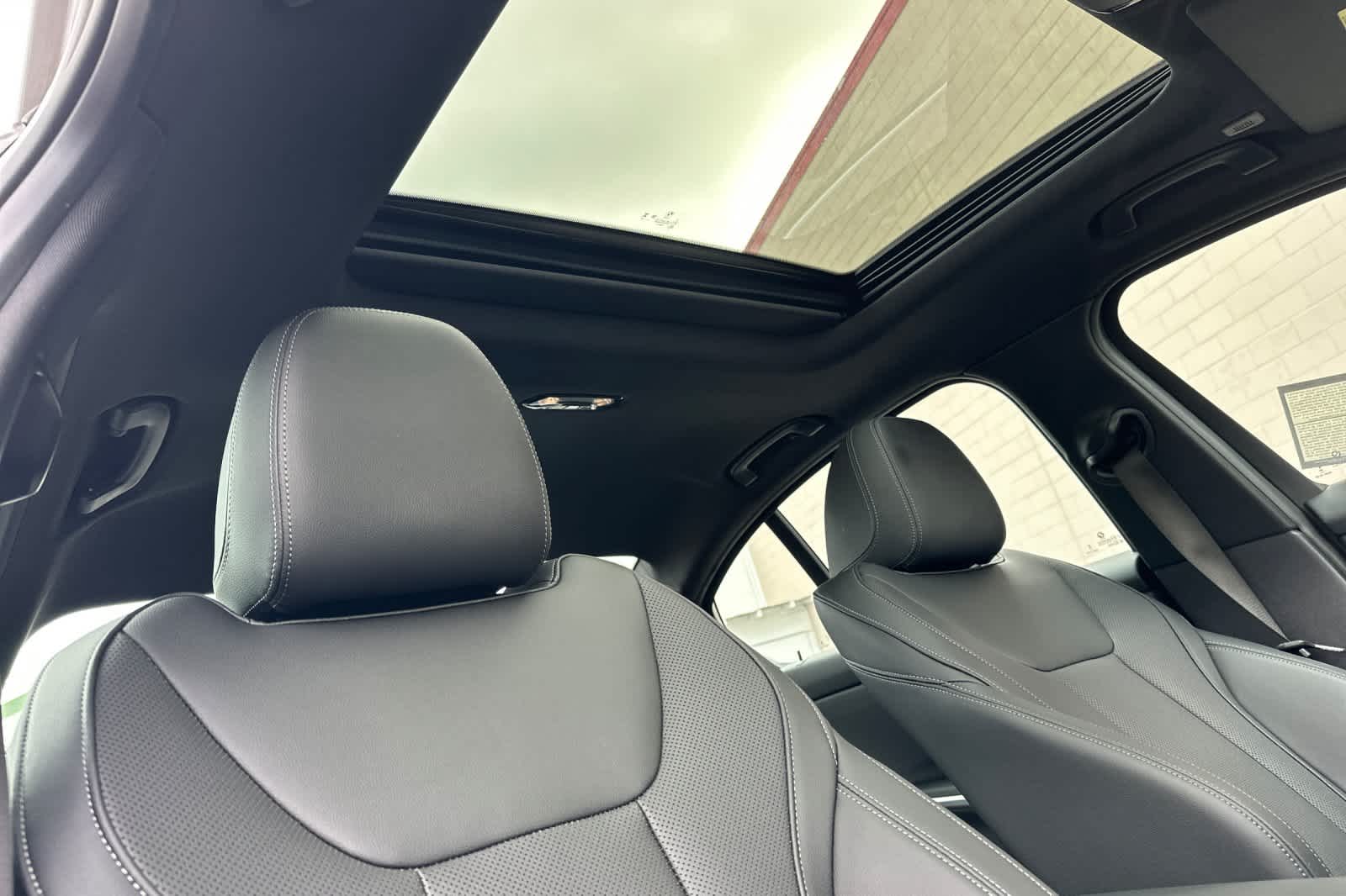 2024 BMW 3 Series 330i 17