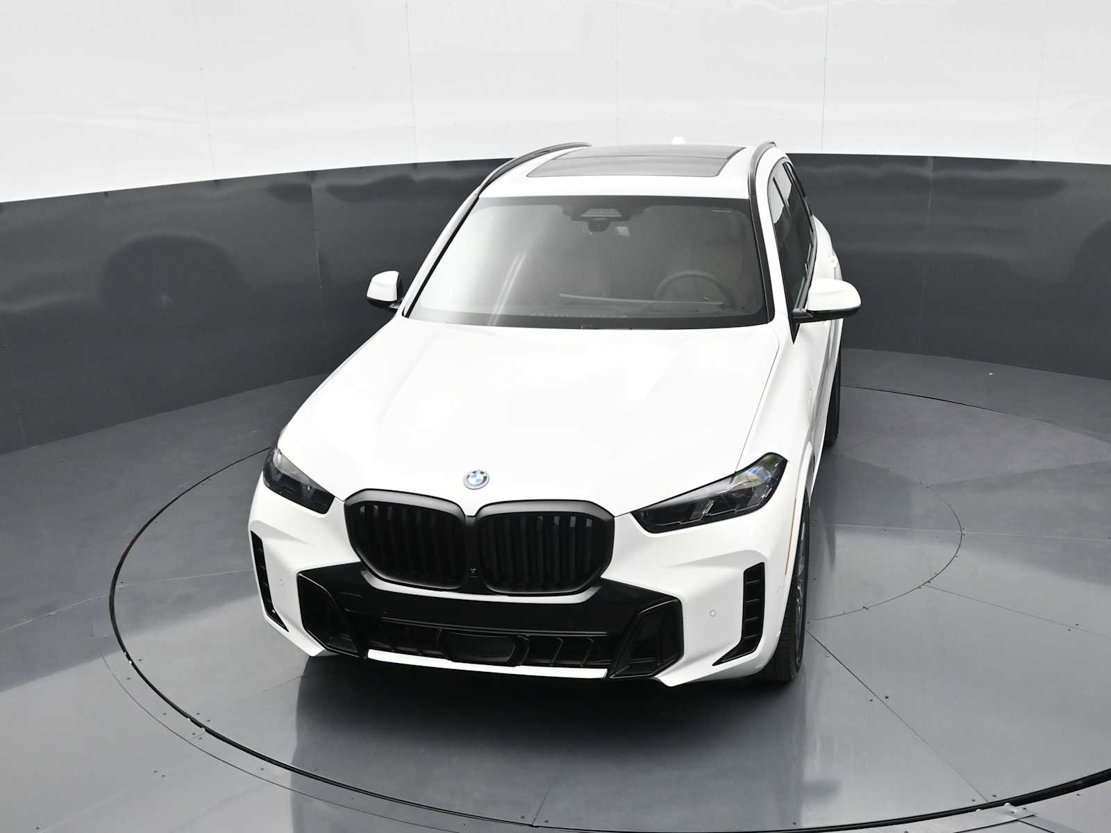 Thumbnail: 2026 BMW X5 - 18