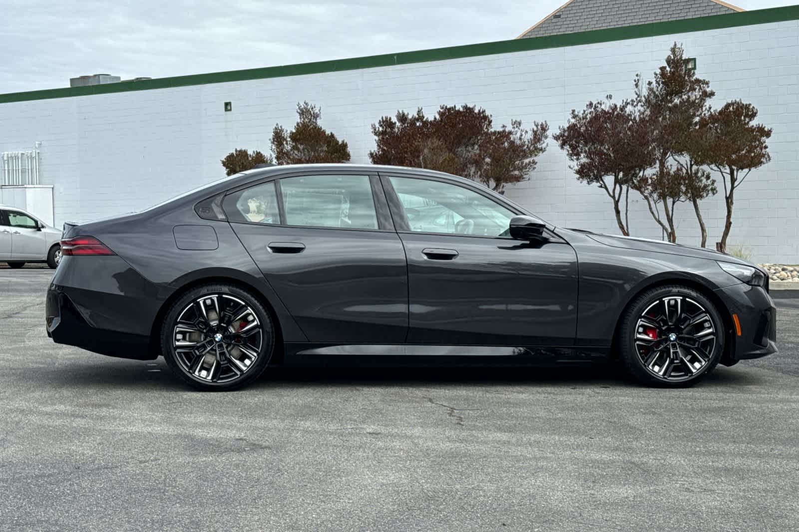 Thumbnail: 2025 BMW i5 - 8