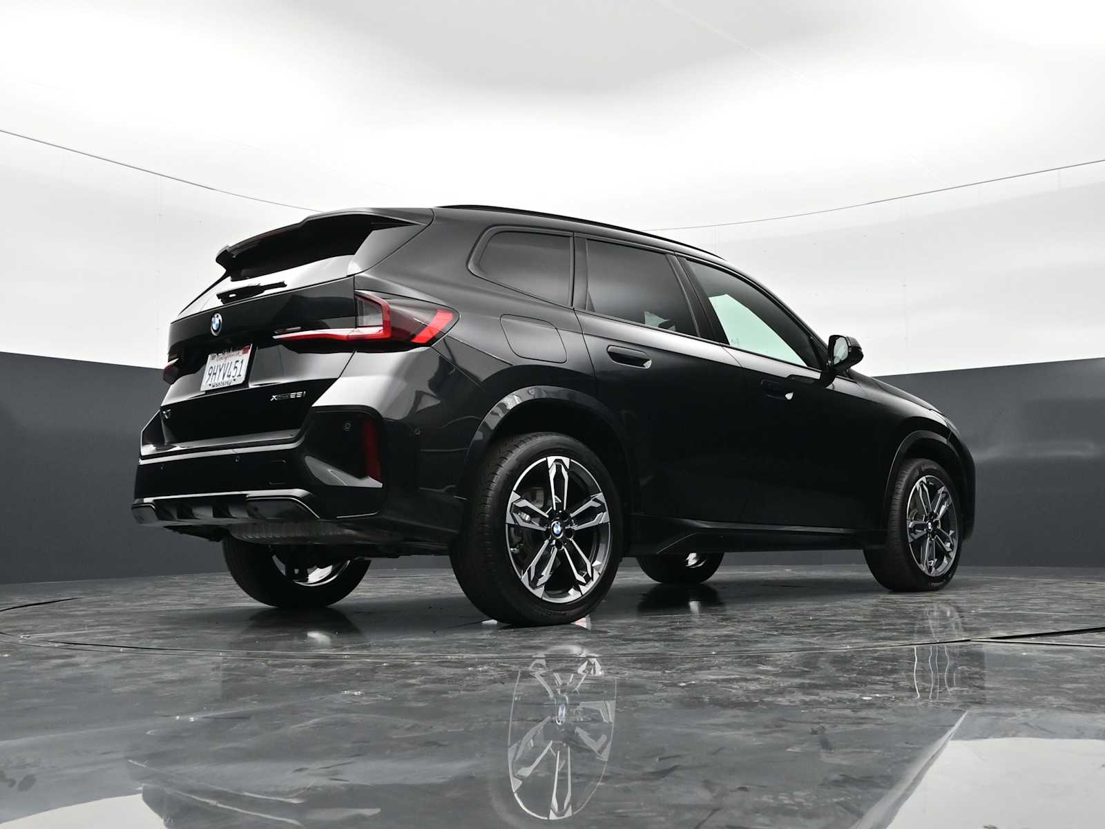 Thumbnail: 2023 BMW X1 - 28