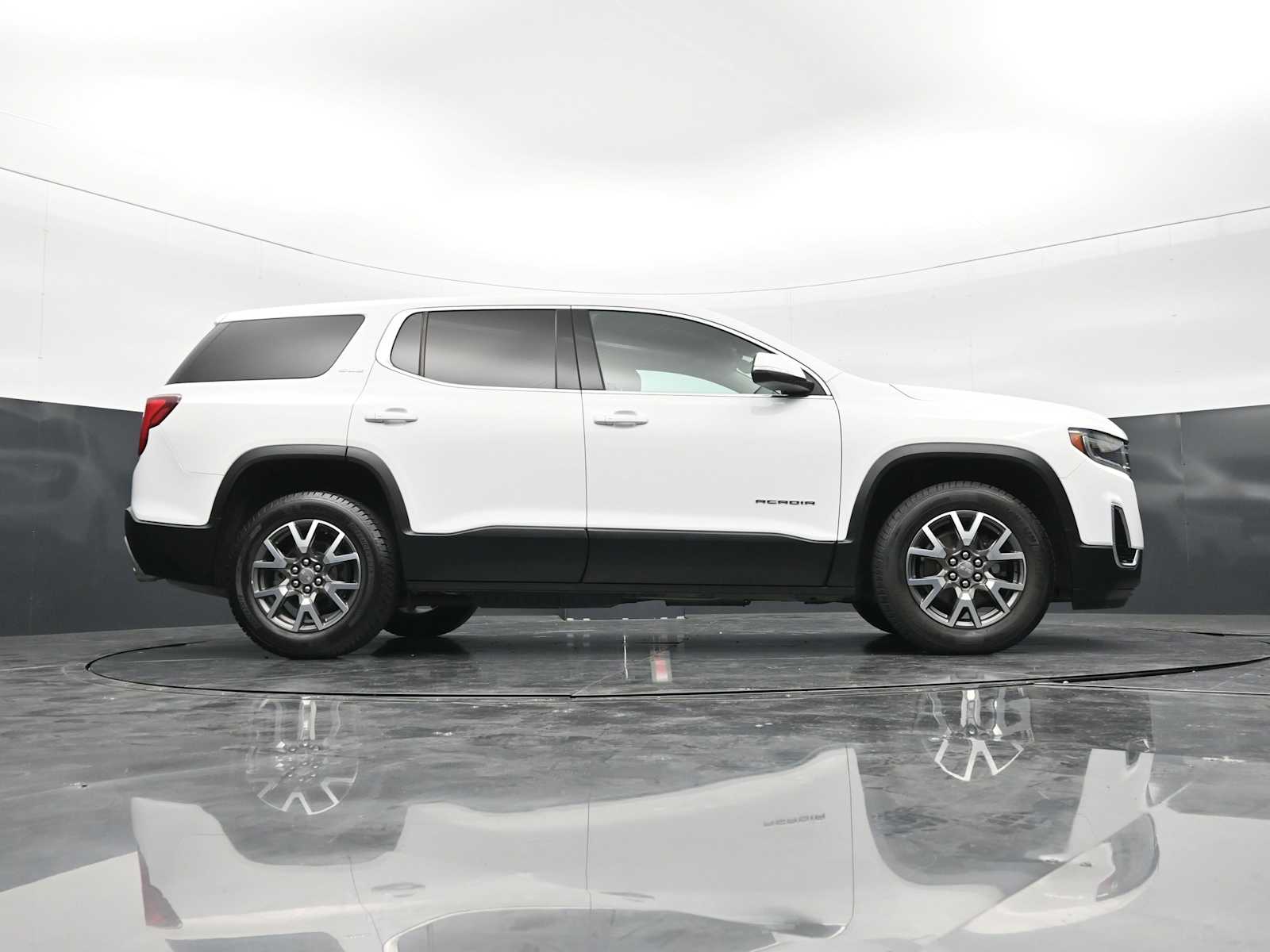 Thumbnail: 2020 GMC Acadia - 29