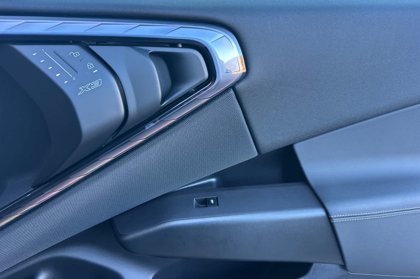 Thumbnail: 2025 BMW X3 - 19