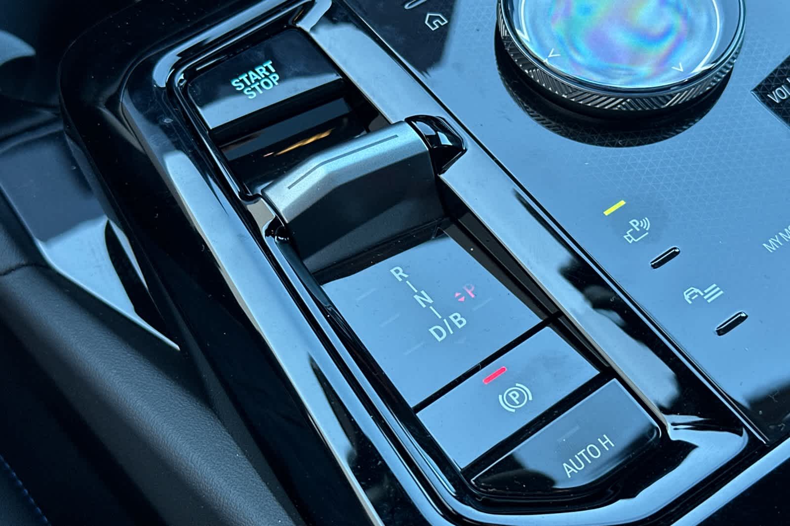 Thumbnail: 2026 BMW i5 - 25