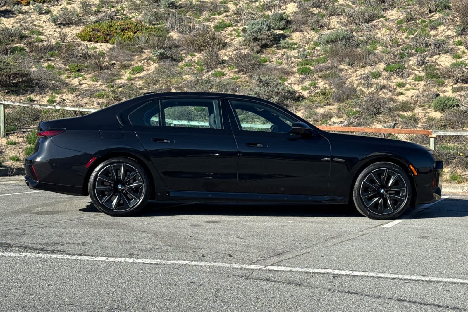 Thumbnail: 2023 BMW 7 Series - 6