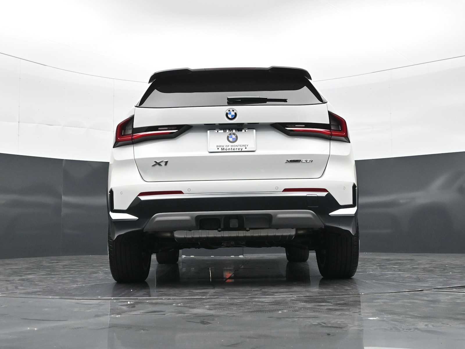 Thumbnail: 2026 BMW X1 - 30
