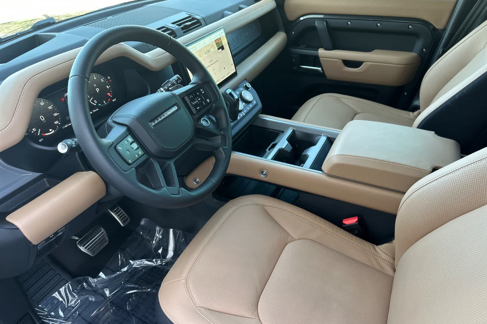 Thumbnail: 2025 Land Rover Defender - 11