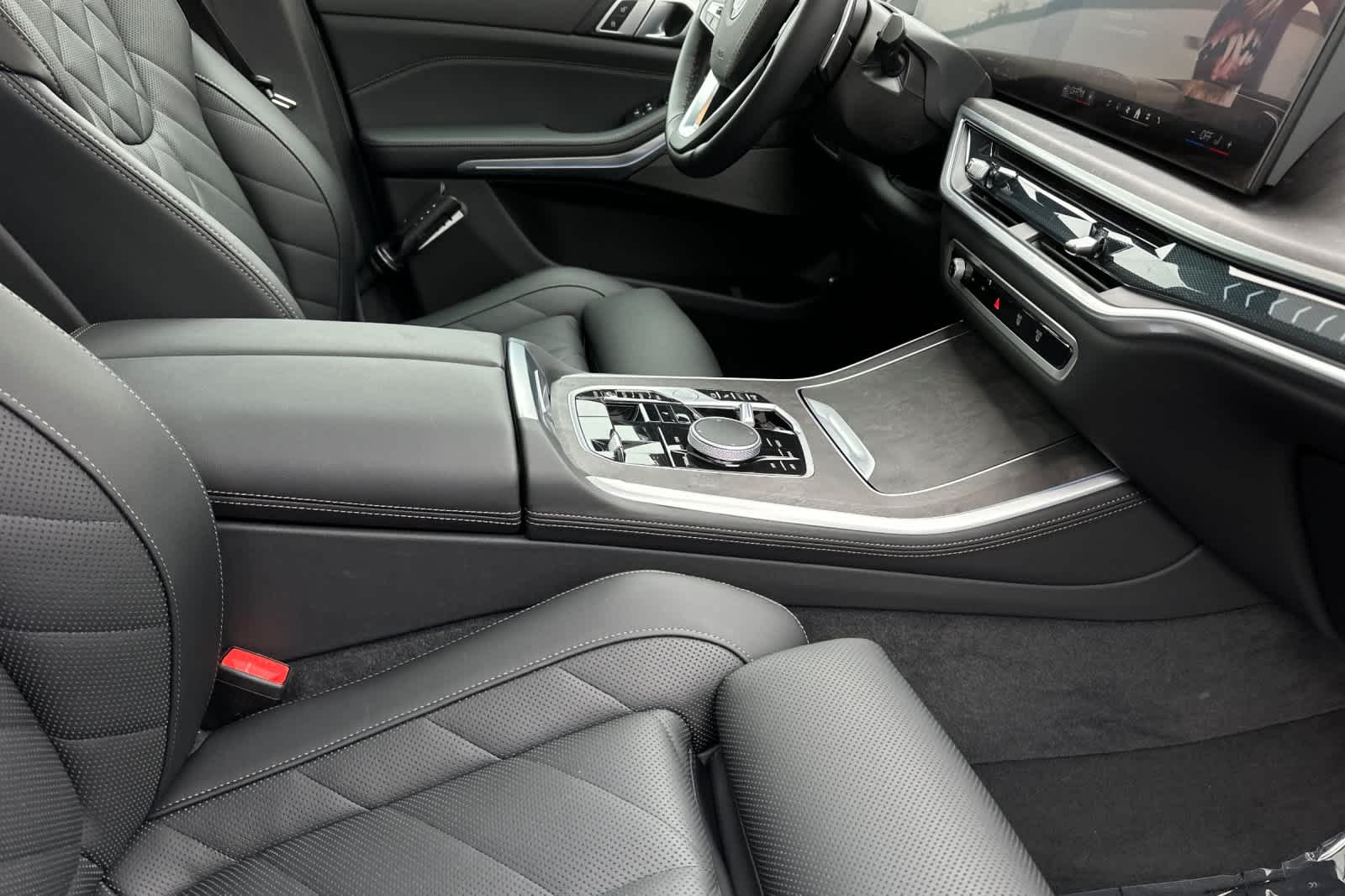 Thumbnail: 2025 BMW X5 - 17