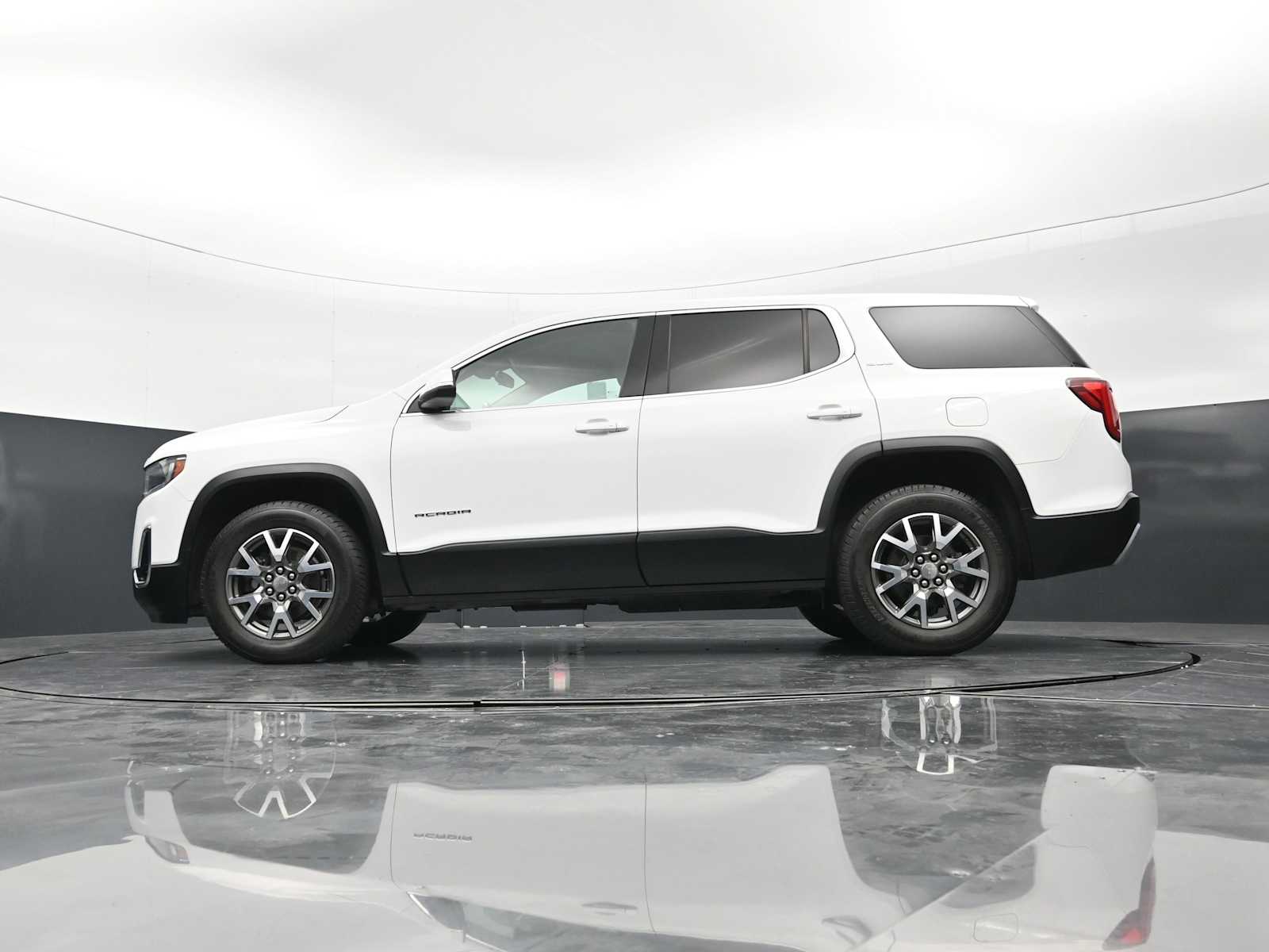 Thumbnail: 2020 GMC Acadia - 33