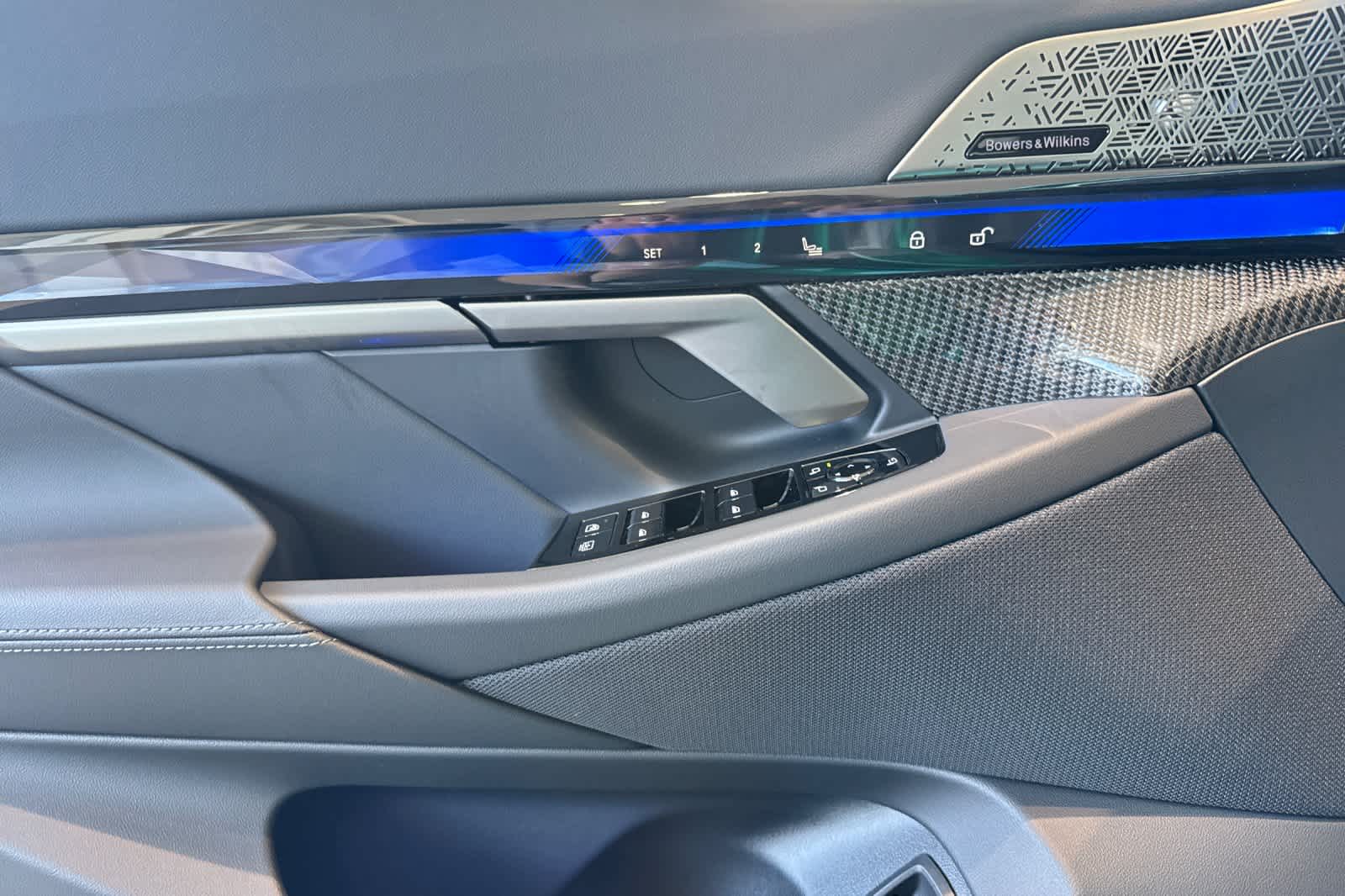 Thumbnail: 2026 BMW M5 - 13