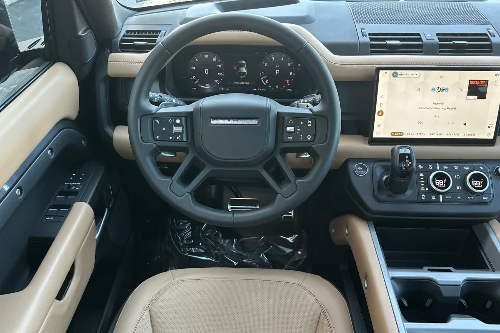 Thumbnail: 2025 Land Rover Defender - 15