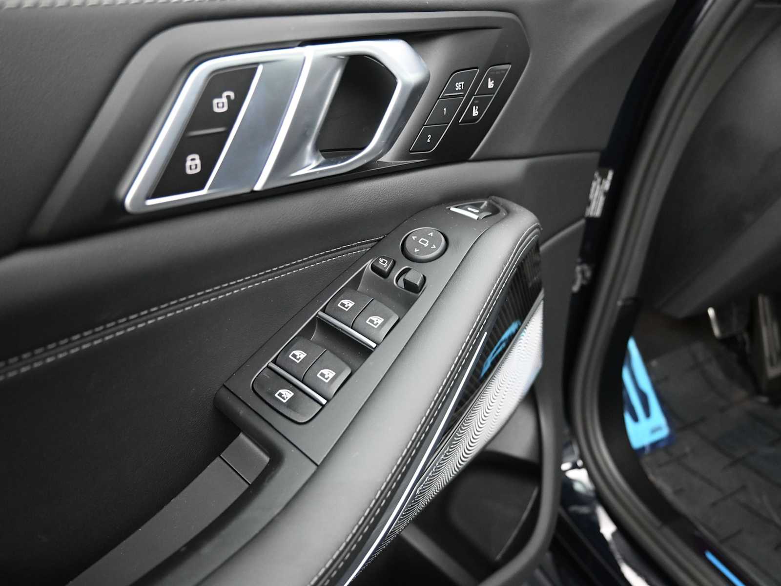 Thumbnail: 2026 BMW X5 - 9