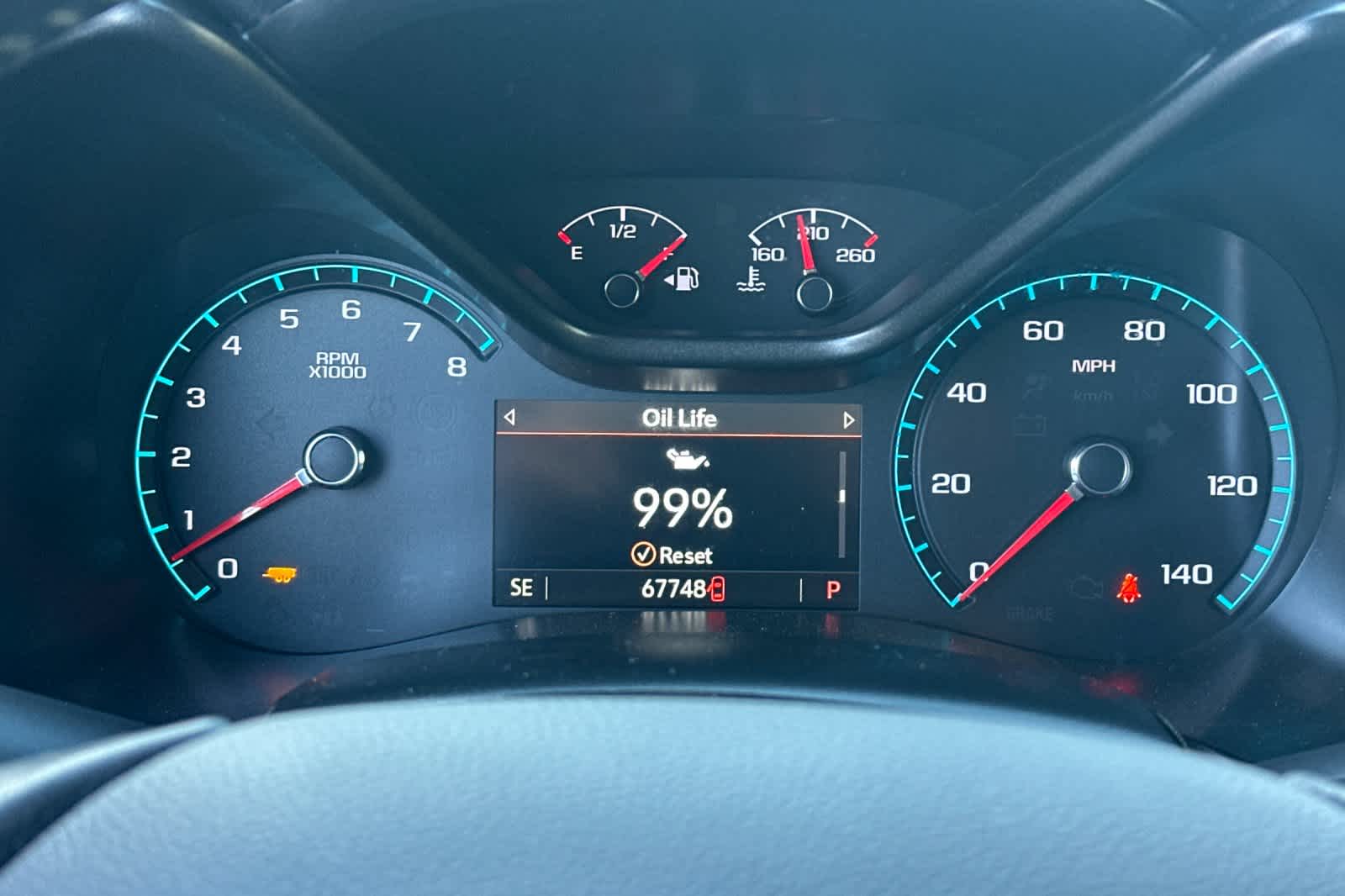 Thumbnail: 2022 Chevrolet Colorado - 28