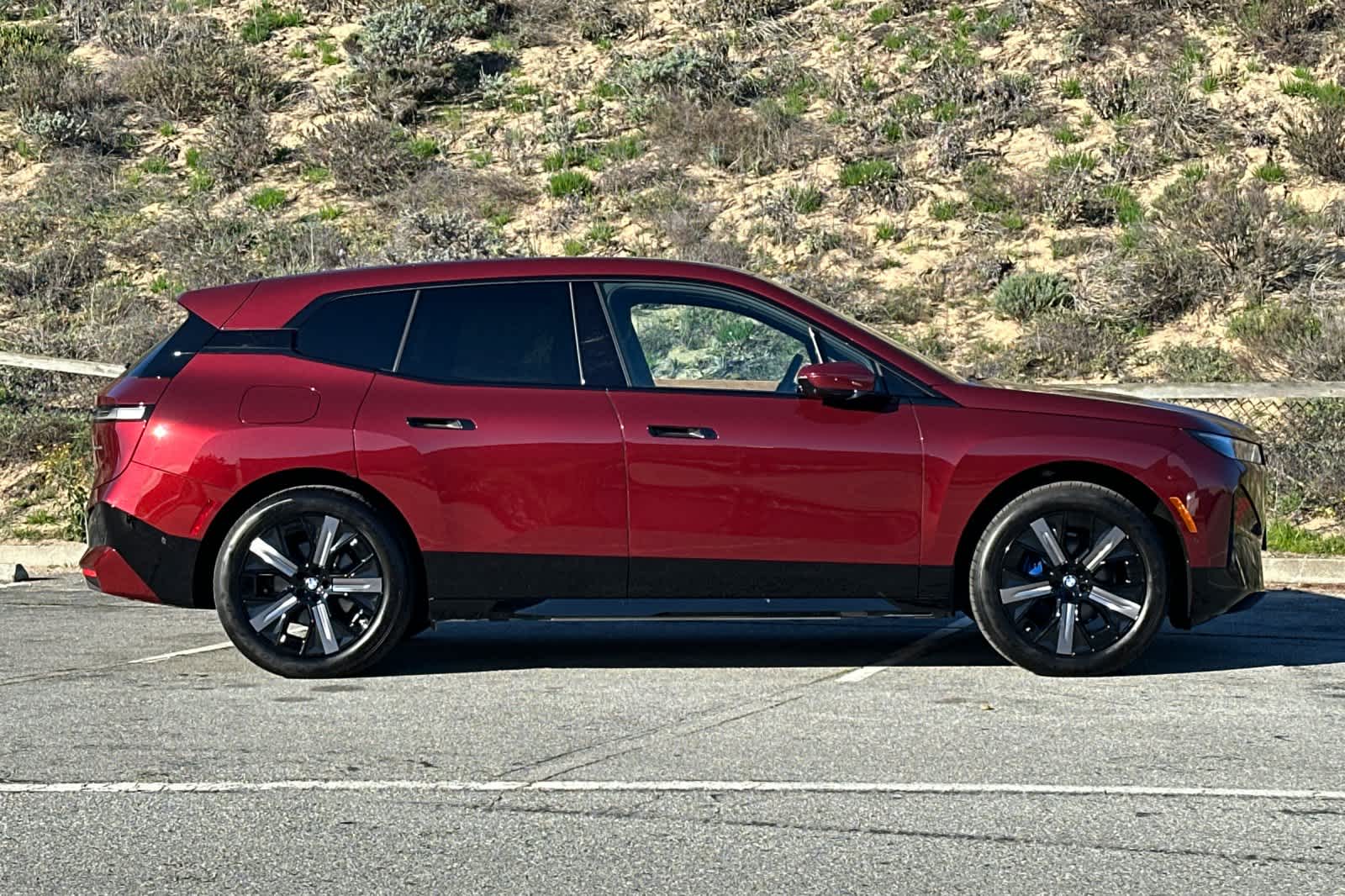 Thumbnail: 2025 BMW iX - 6