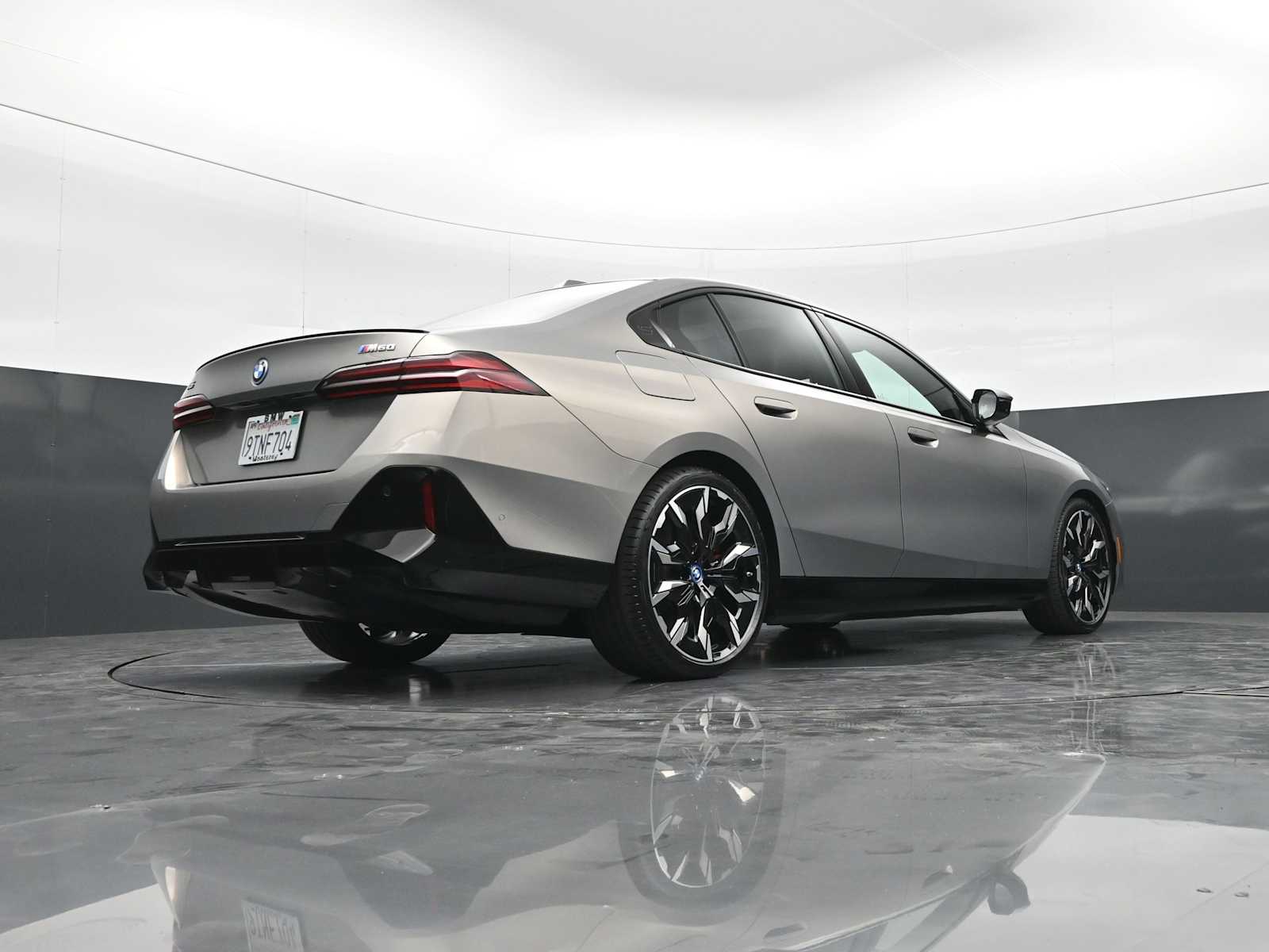 2024 BMW i5 M60 - Photo 29