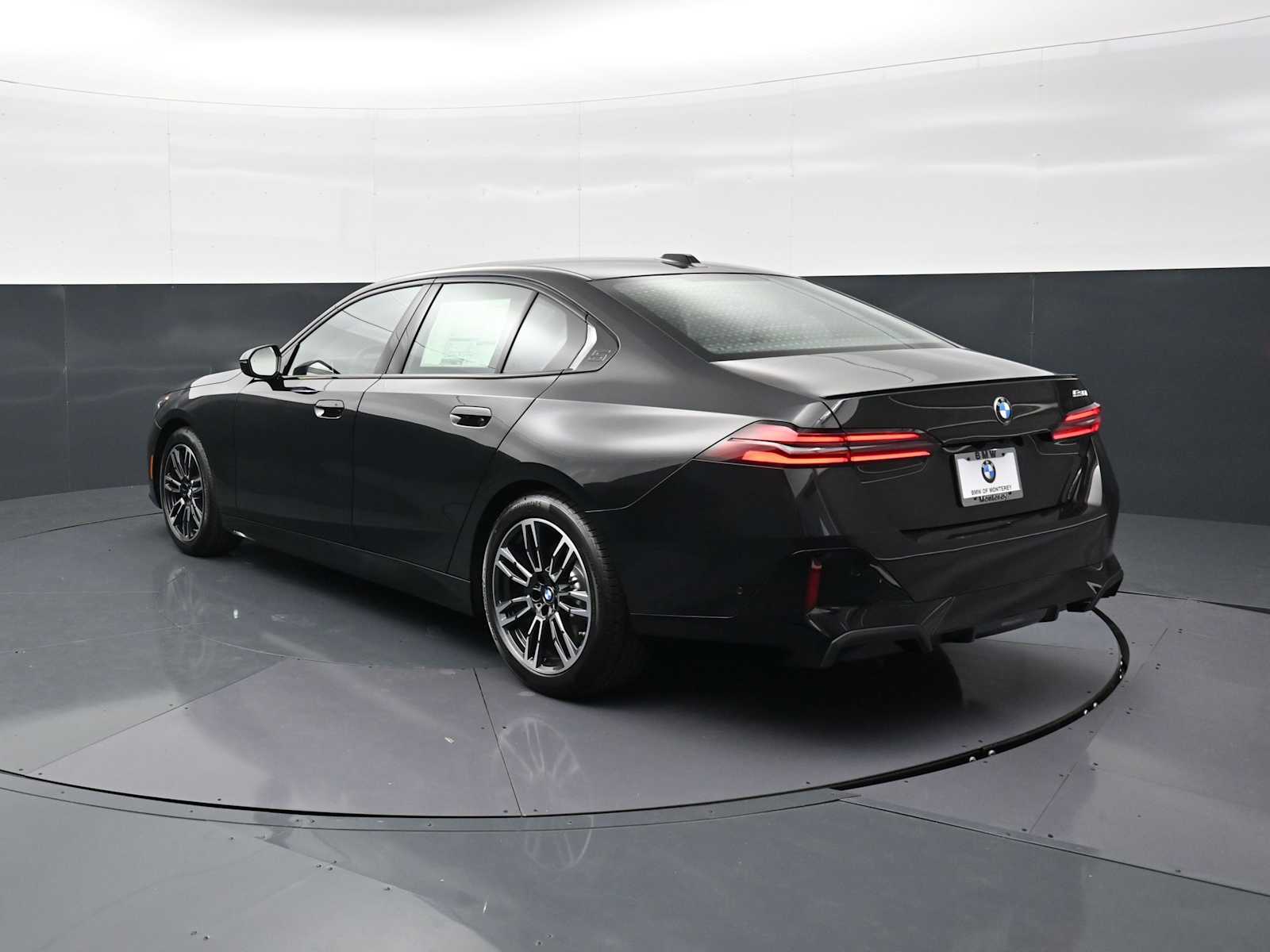 Thumbnail: 2026 BMW 5 Series - 7