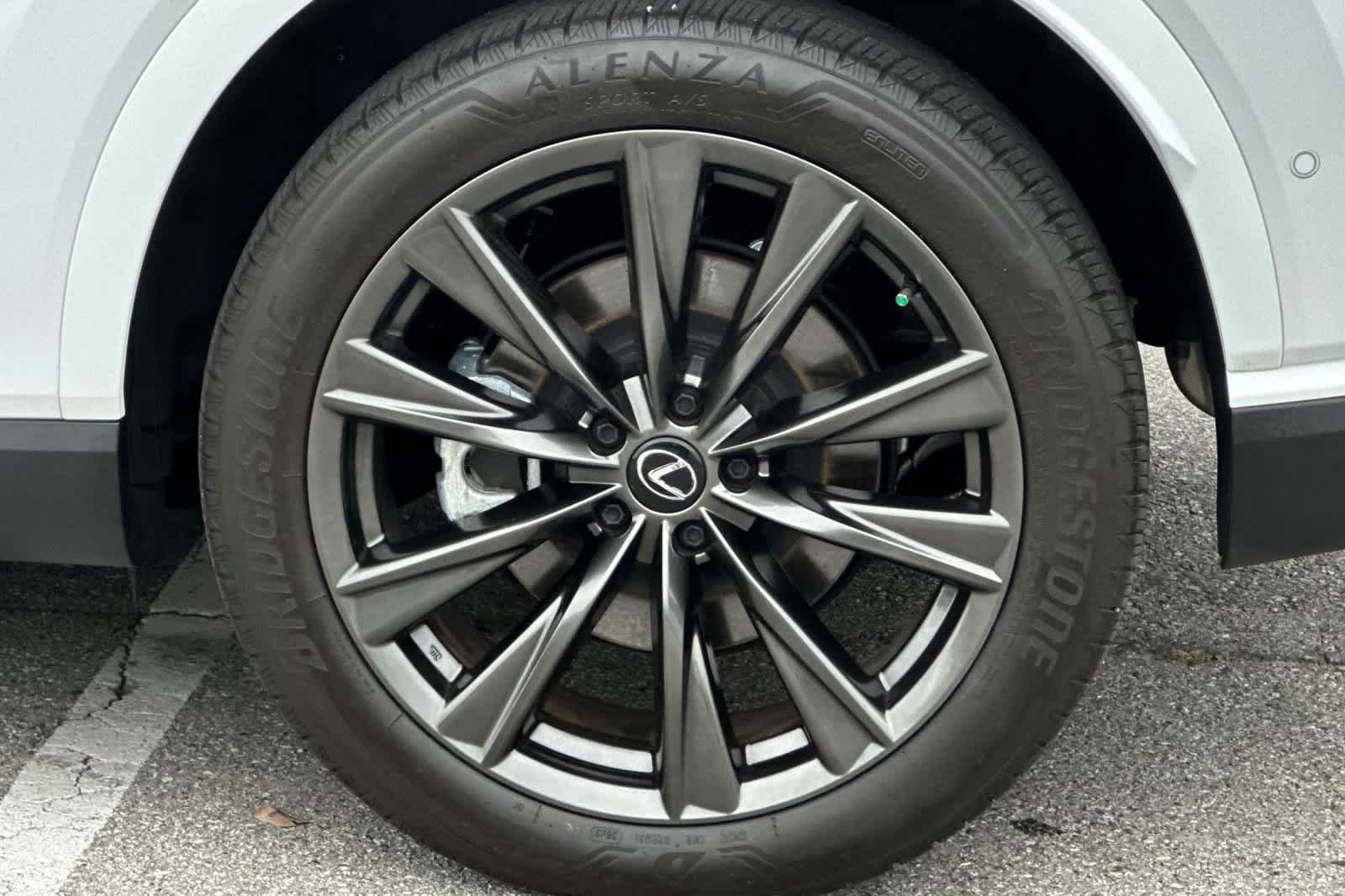 Thumbnail: 2024 Lexus RX - 31