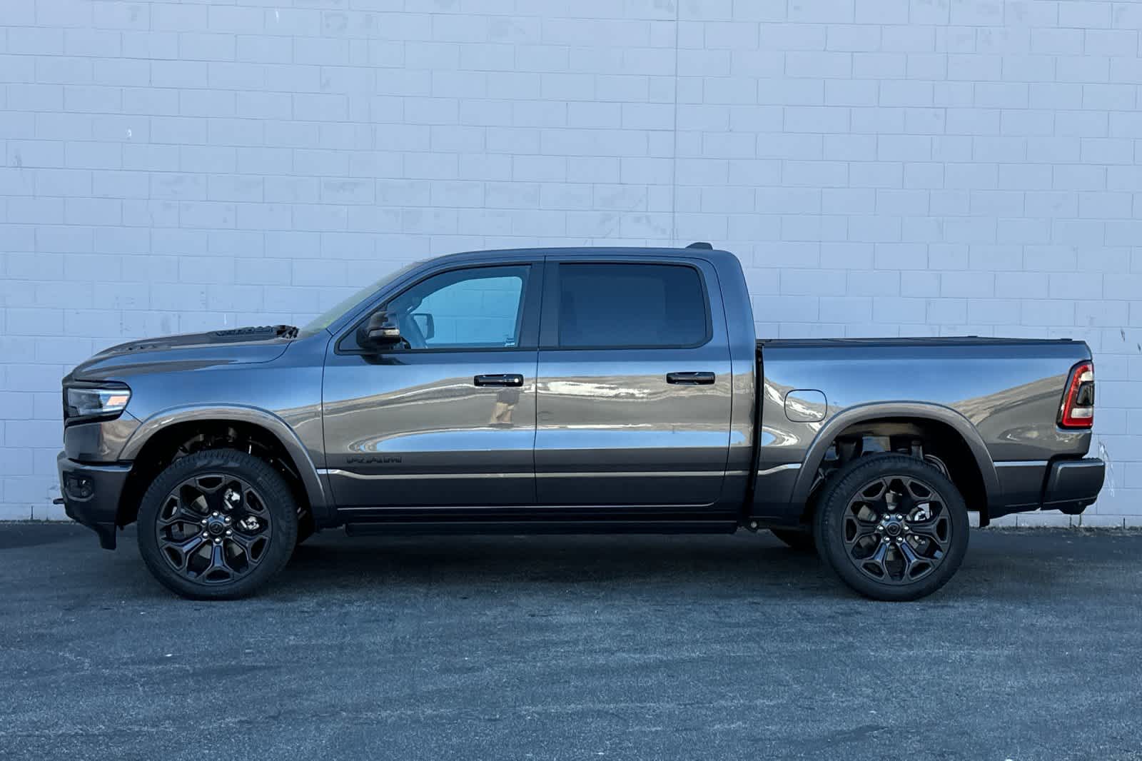 Thumbnail: 2024 RAM 1500 - 9