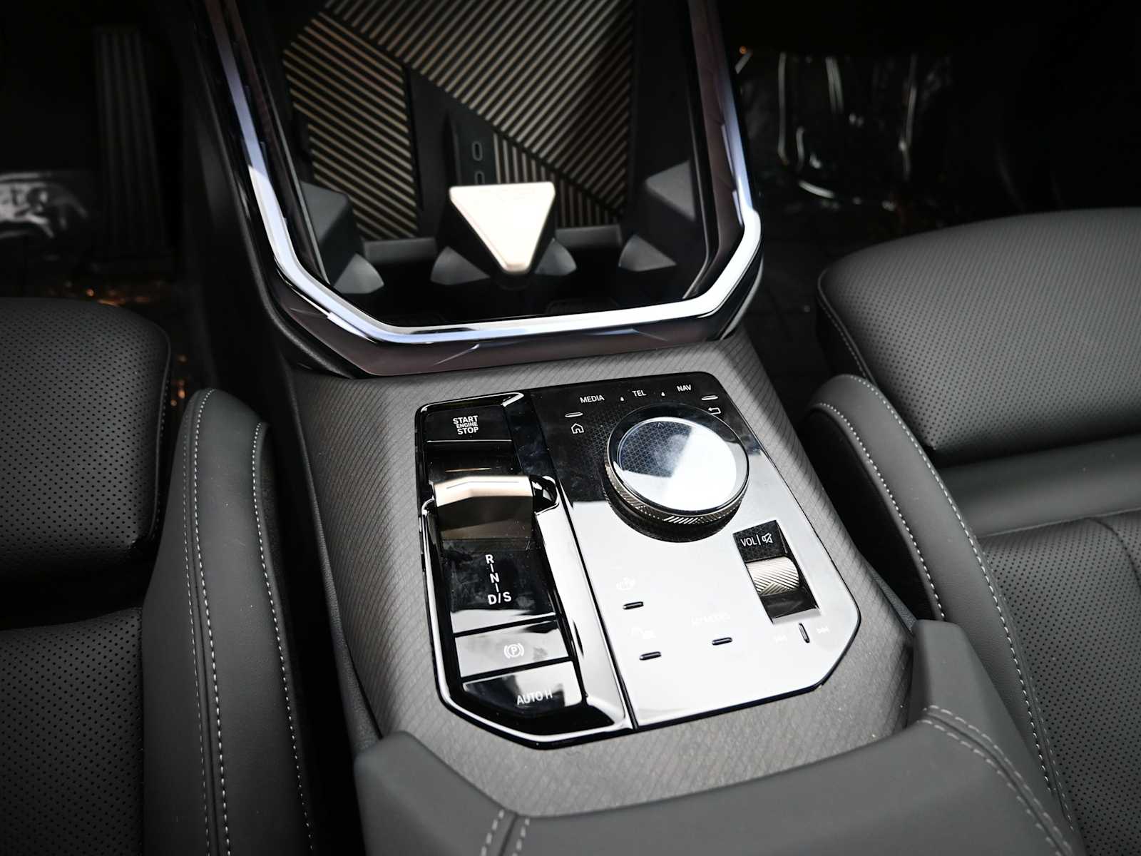 Thumbnail: 2025 BMW X3 - 13