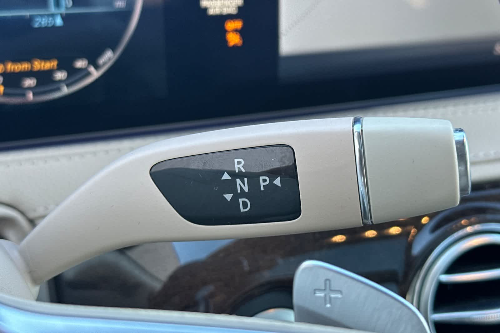 Thumbnail: 2018 Mercedes-Benz S-Class - 24