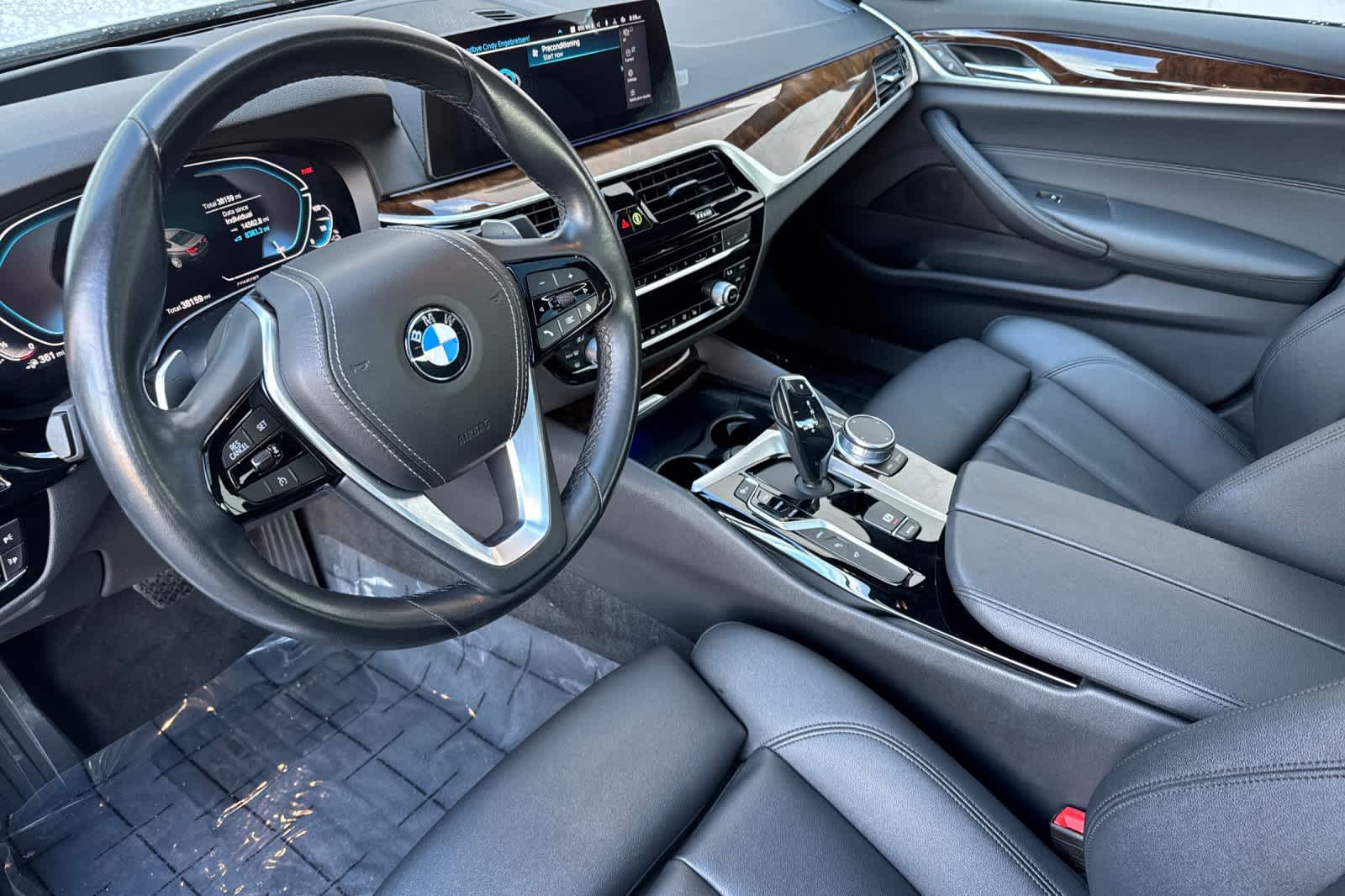 Thumbnail: 2020 BMW 5 Series - 11