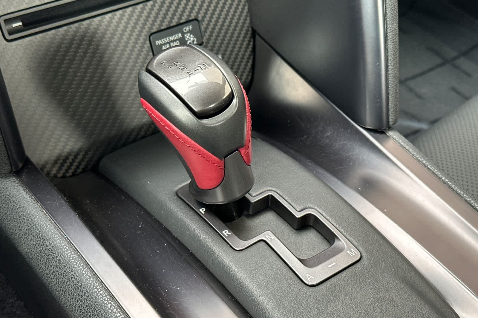 2013 Nissan GT-R Black Edition 20