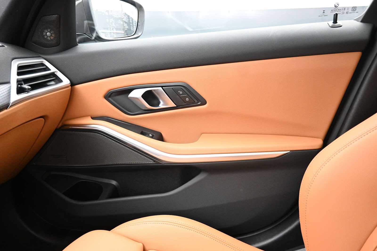 2026 BMW 3 Series 330i - Photo 17